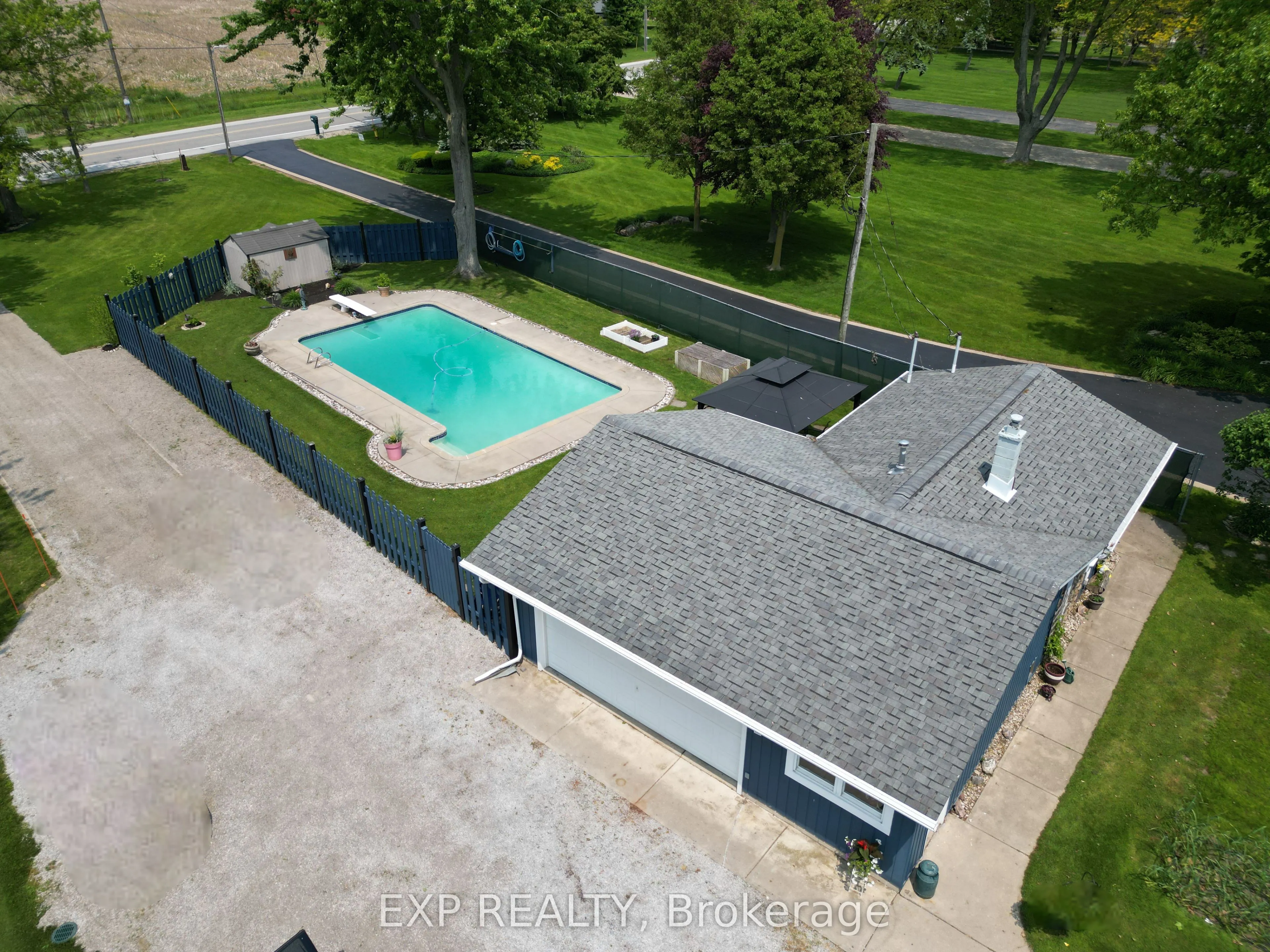 1711 Heritage Road