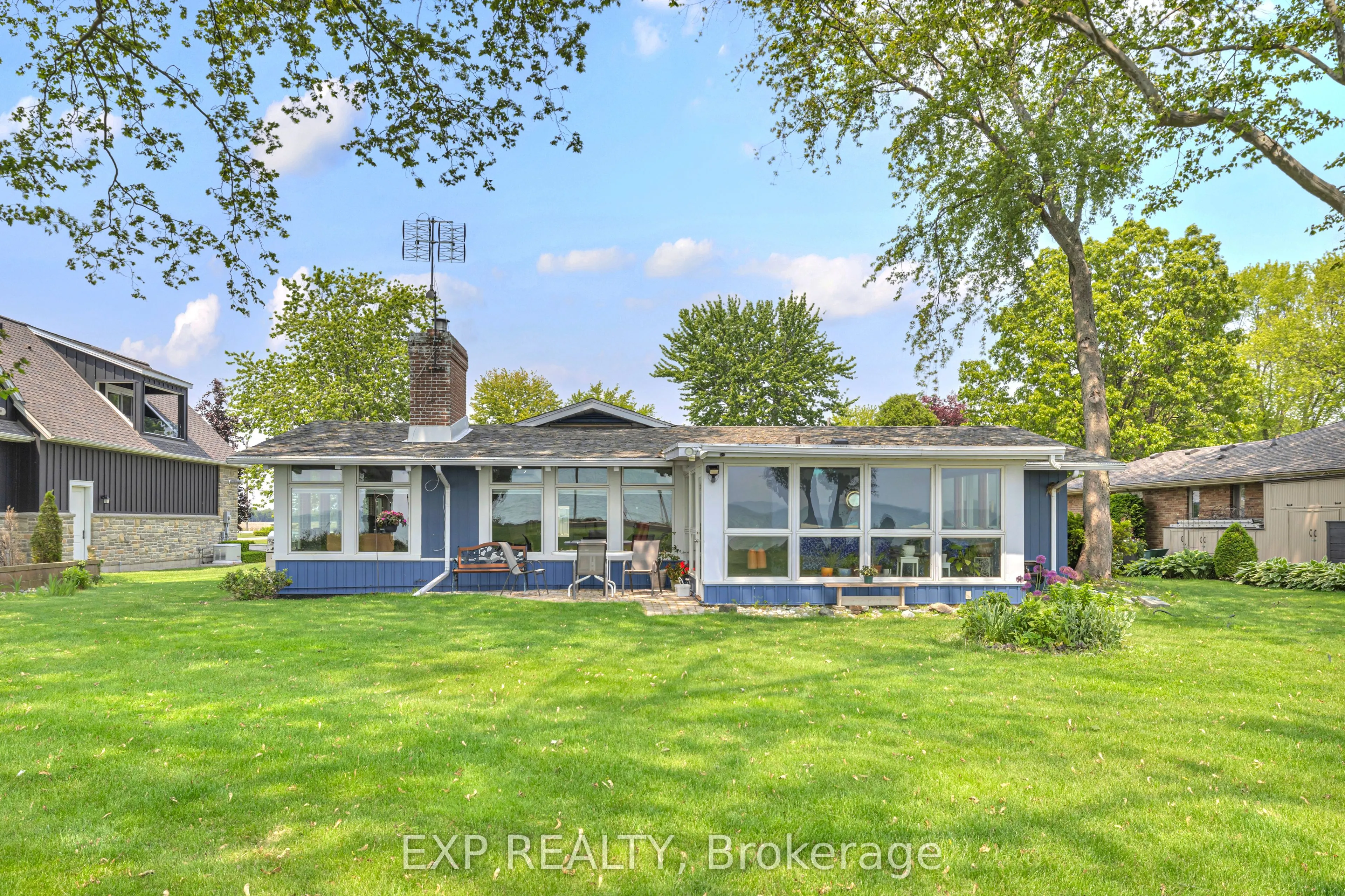 1711 Heritage Road