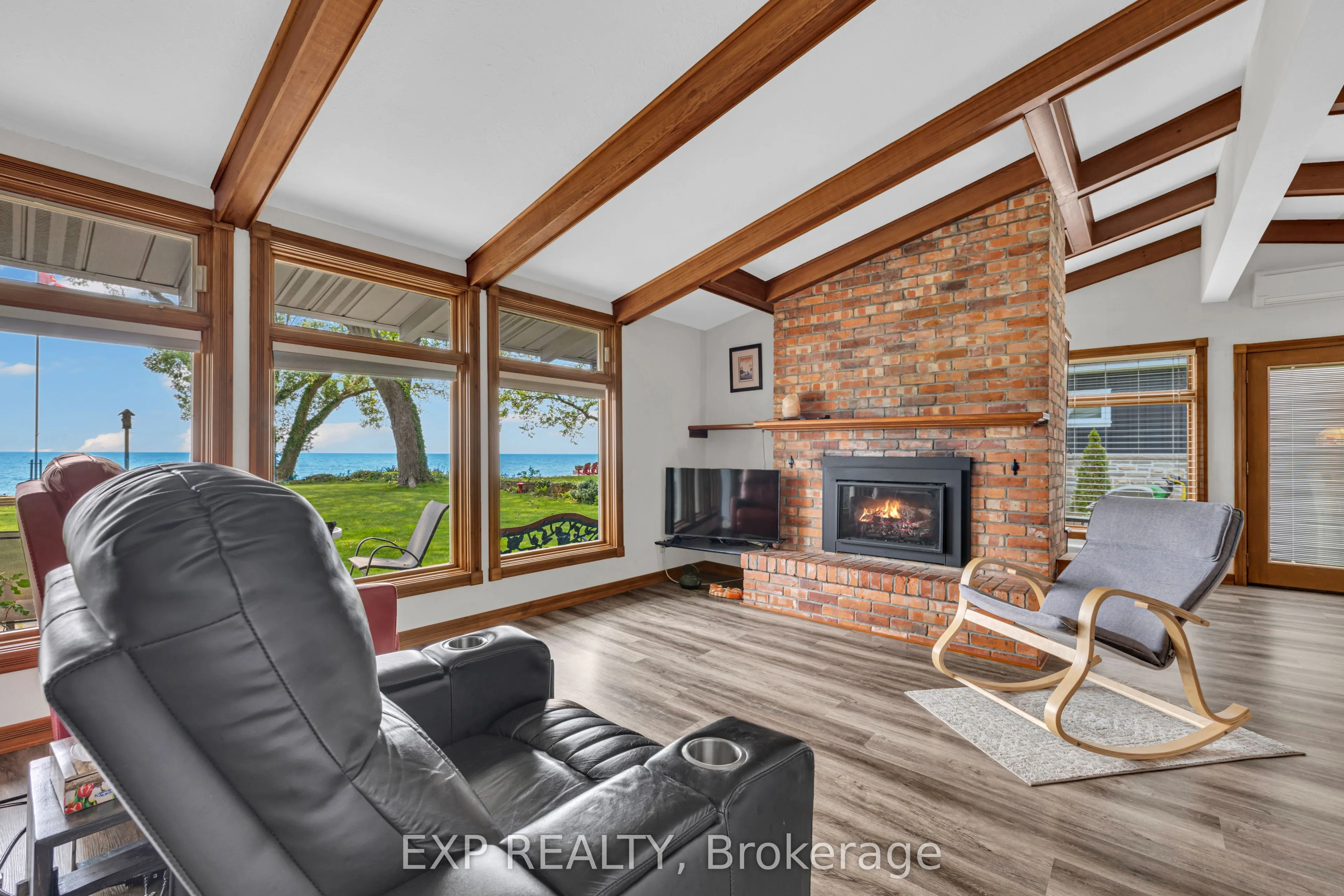 1711 Heritage Road