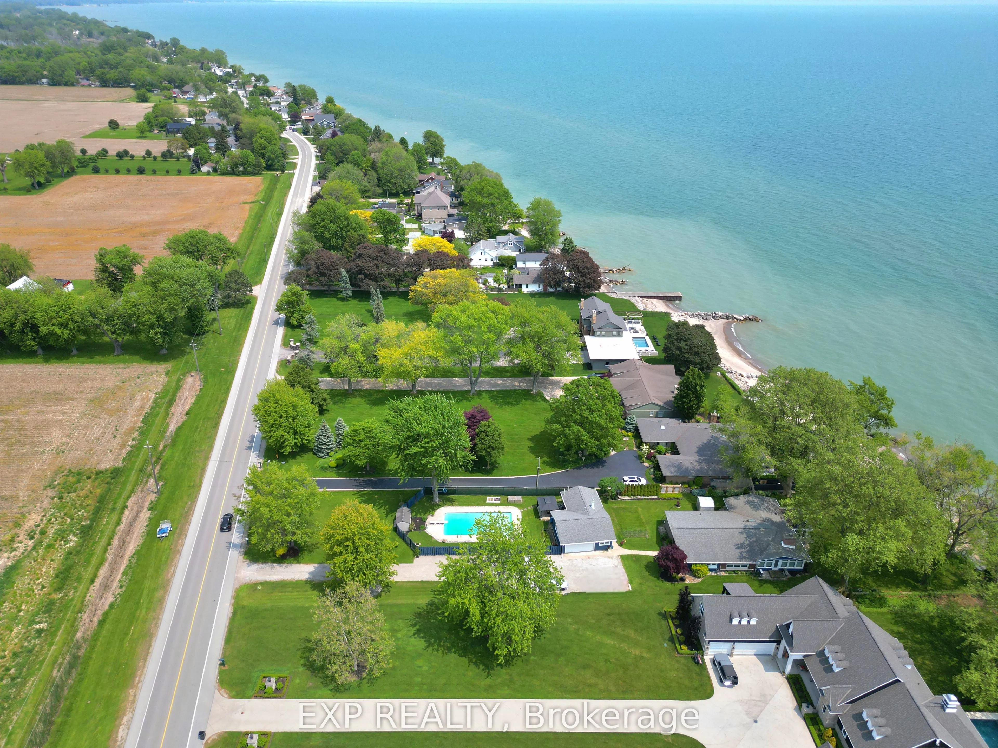 1711 Heritage Road