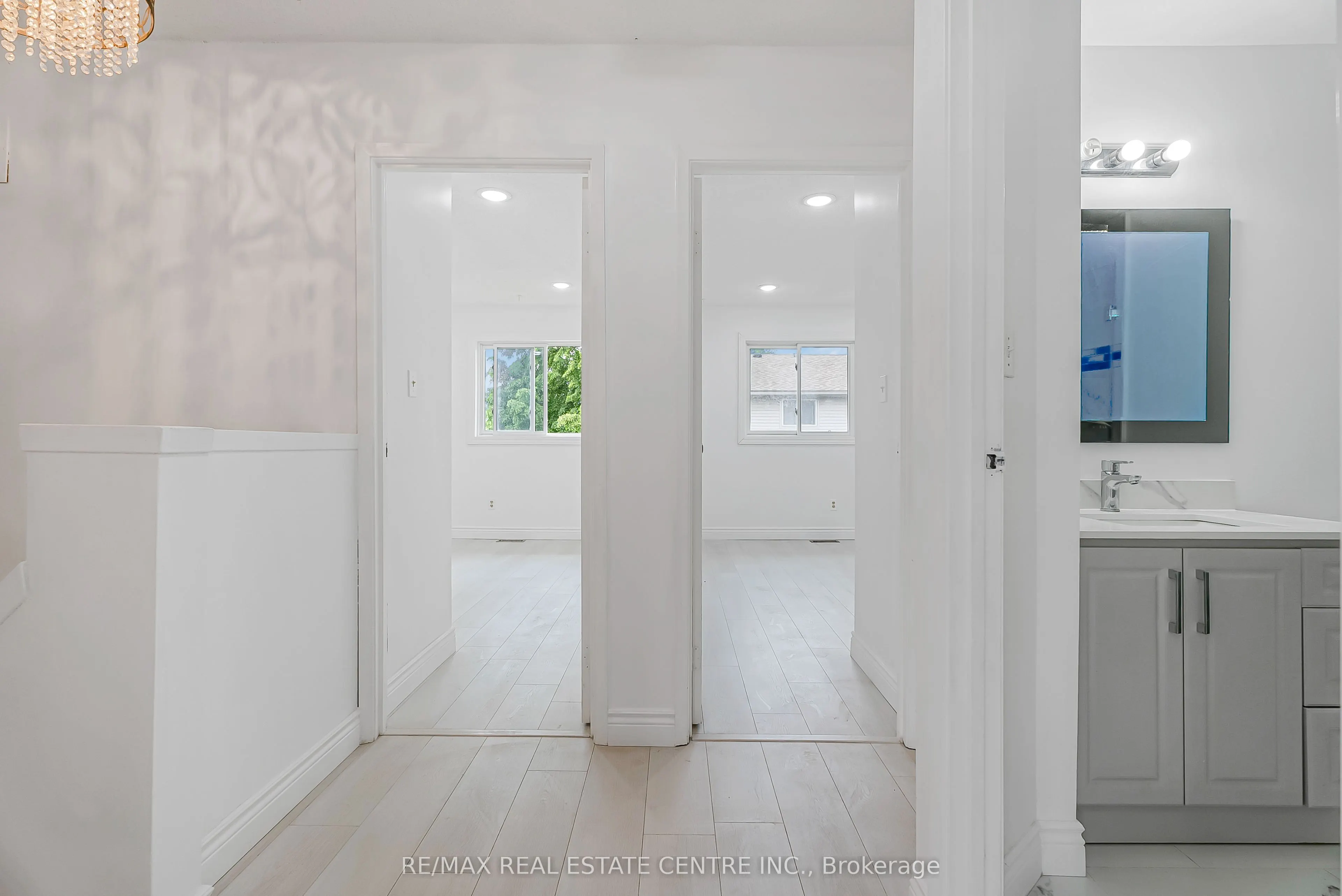 125 Sekura Crescent, #1