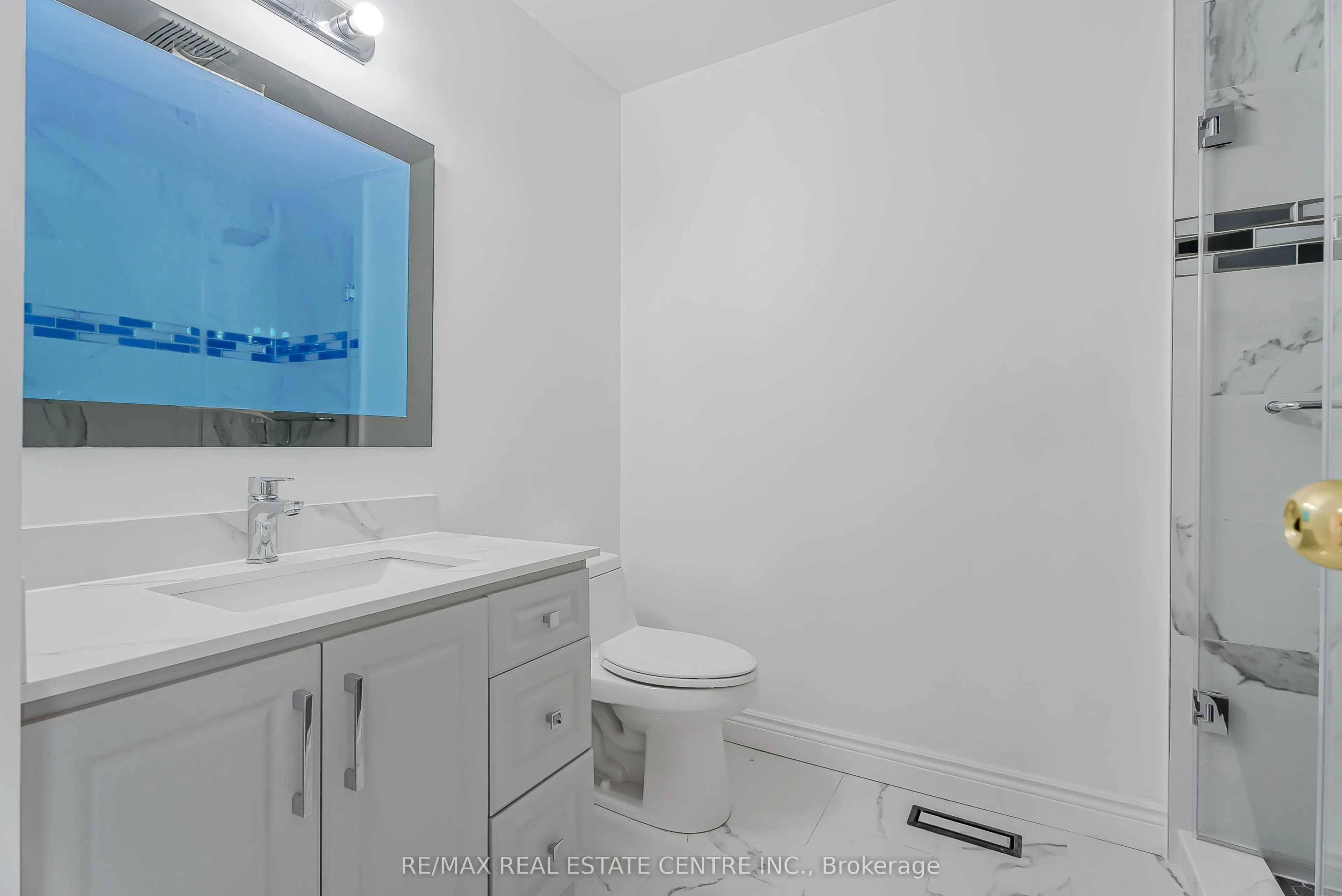 125 Sekura Crescent, #1