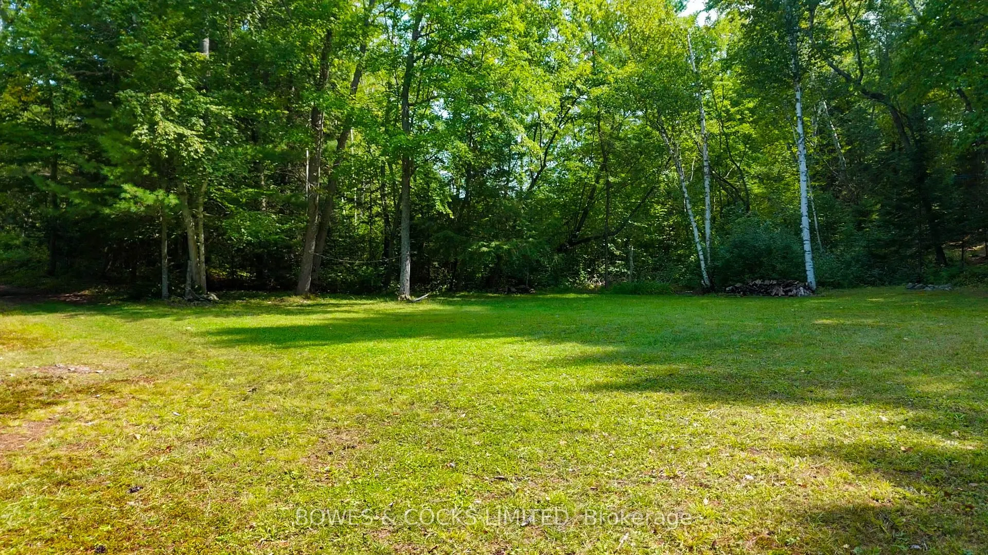 915 Madawaska River Drive