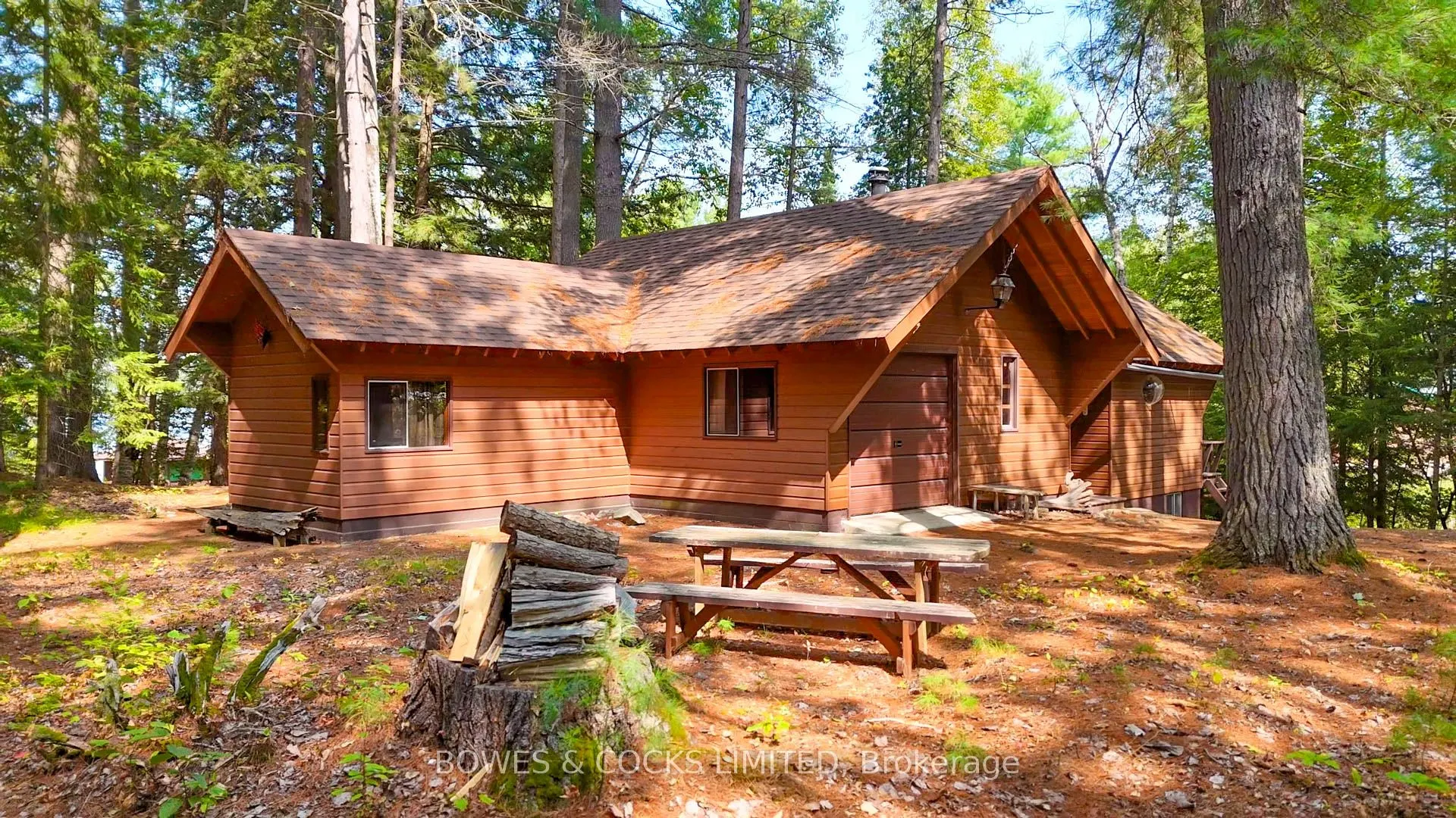 915 Madawaska River Drive