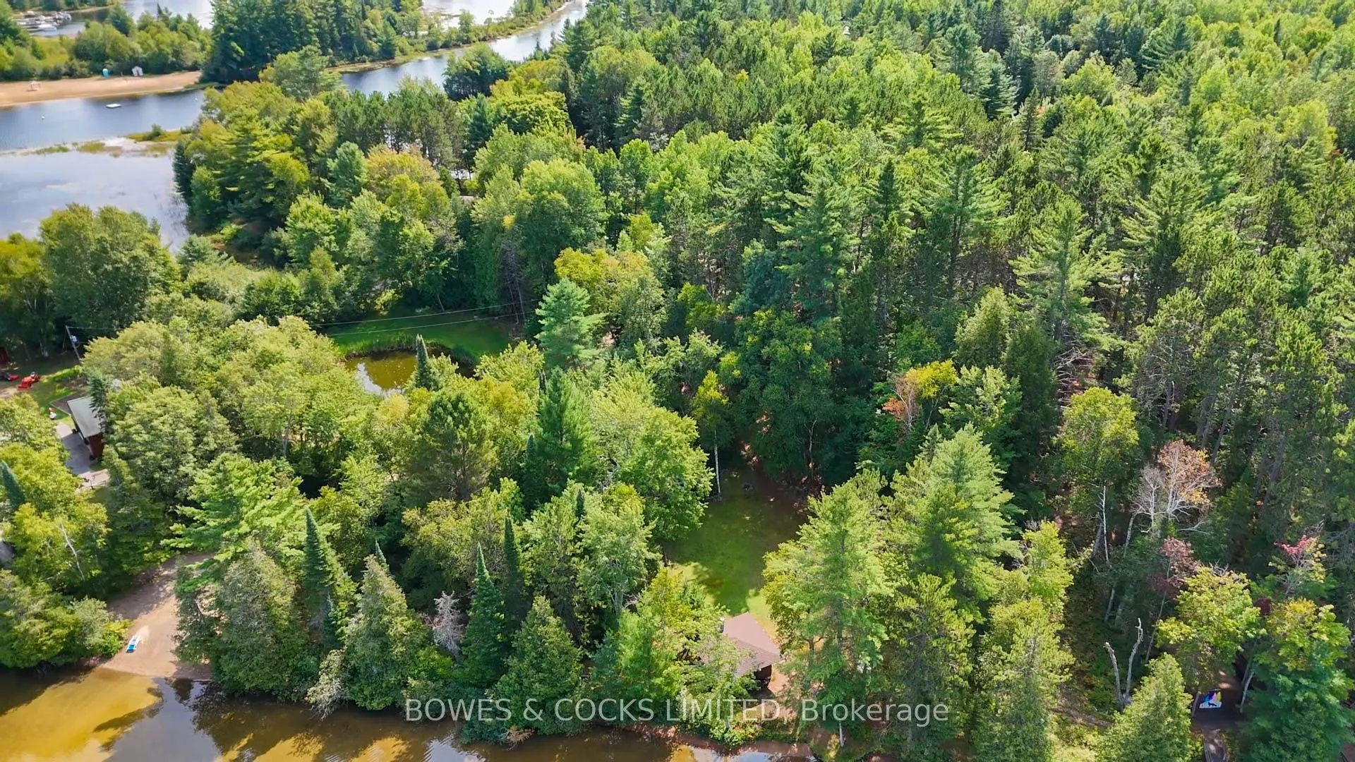 915 Madawaska River Drive