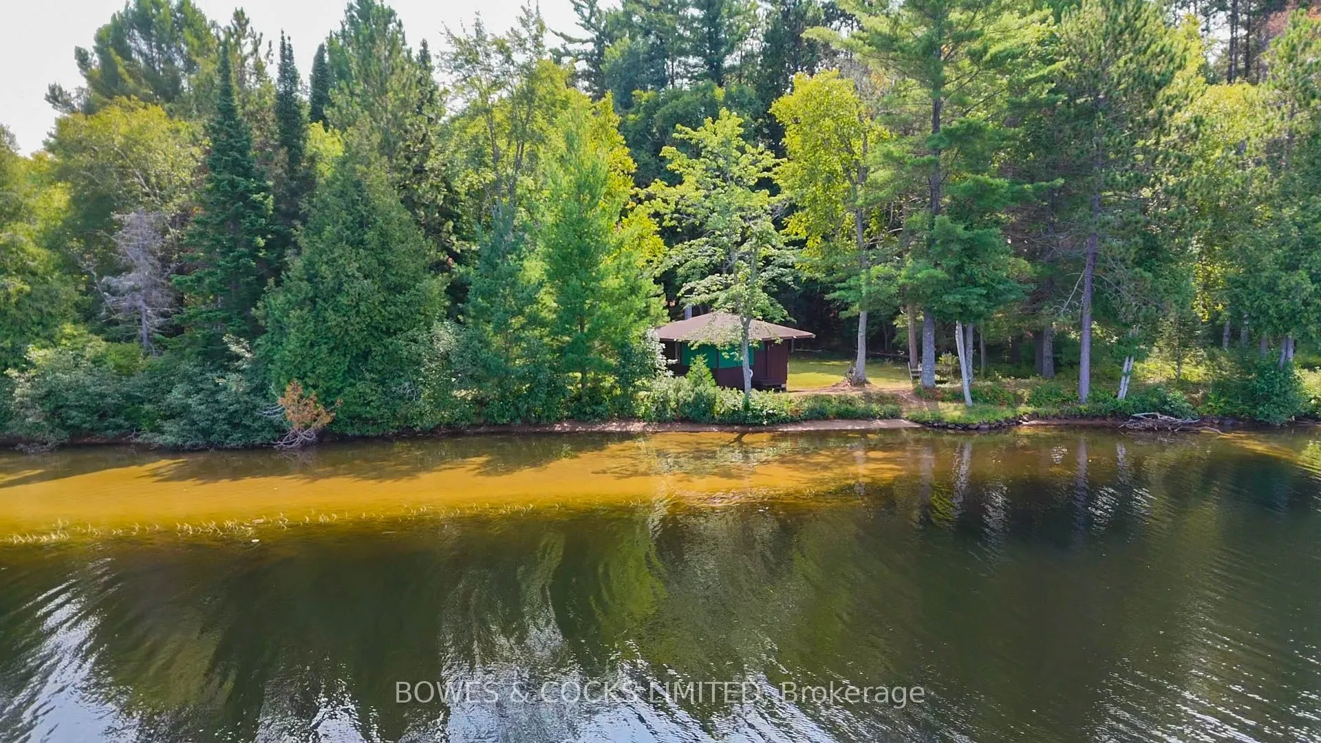 915 Madawaska River Drive