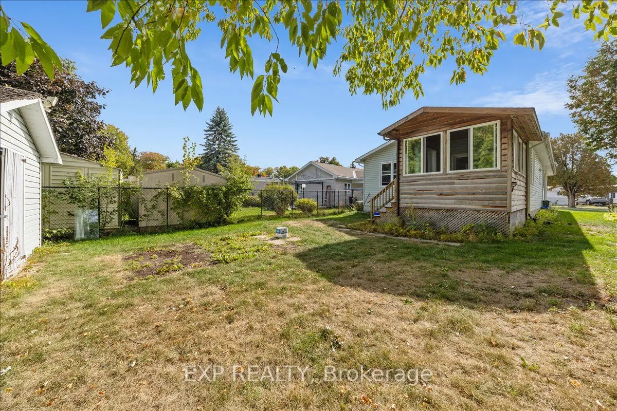 1023 Vista Barrett Private