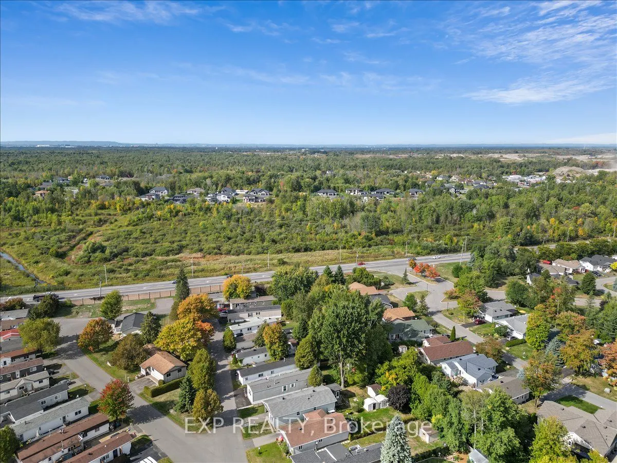 1023 Vista Barrett Private