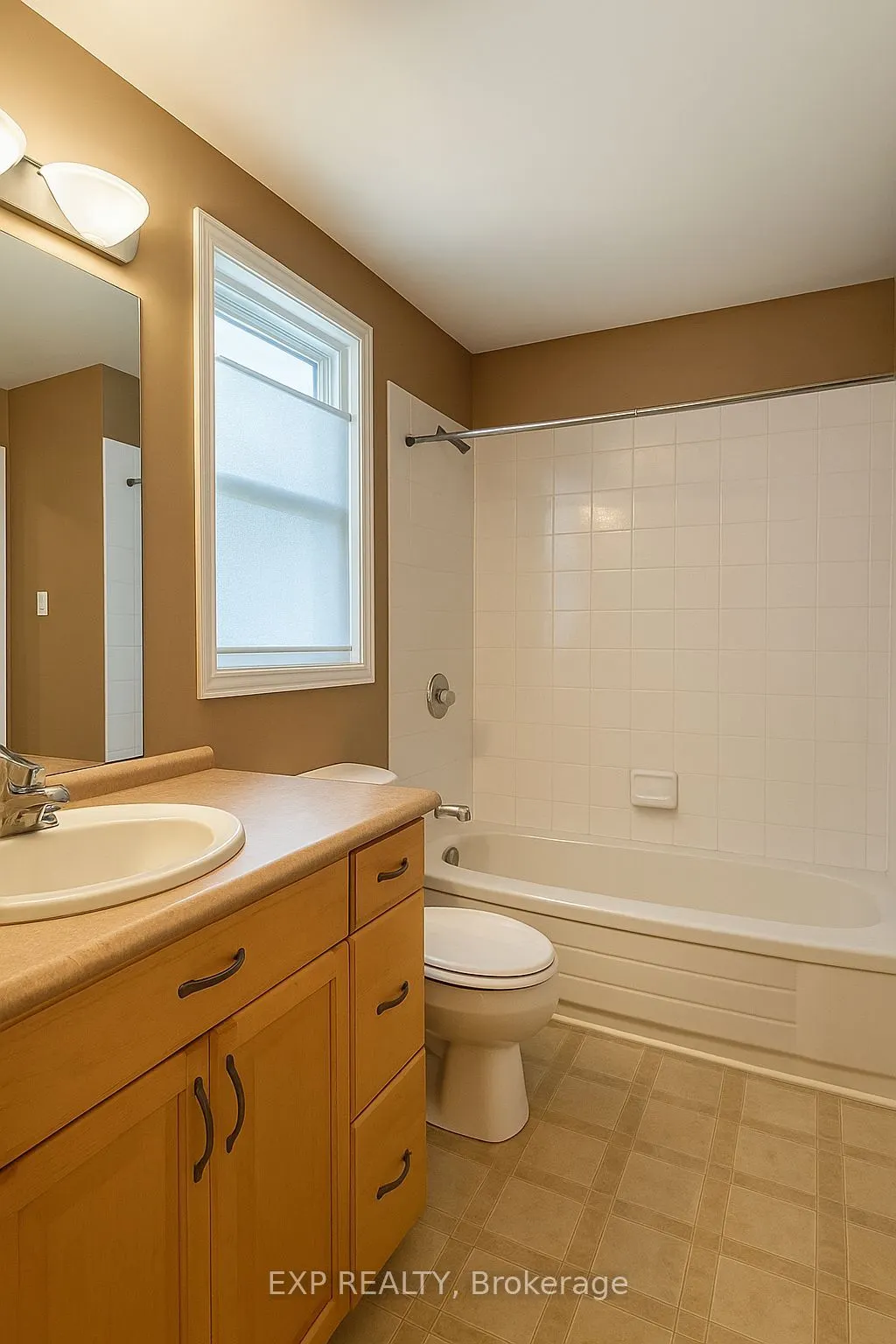 1023 Vista Barrett Private