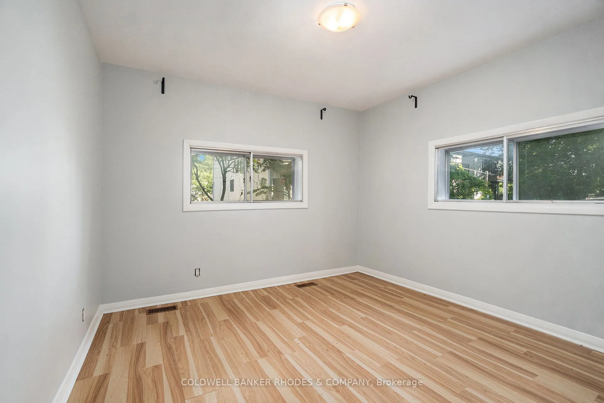 309 Picton Avenue