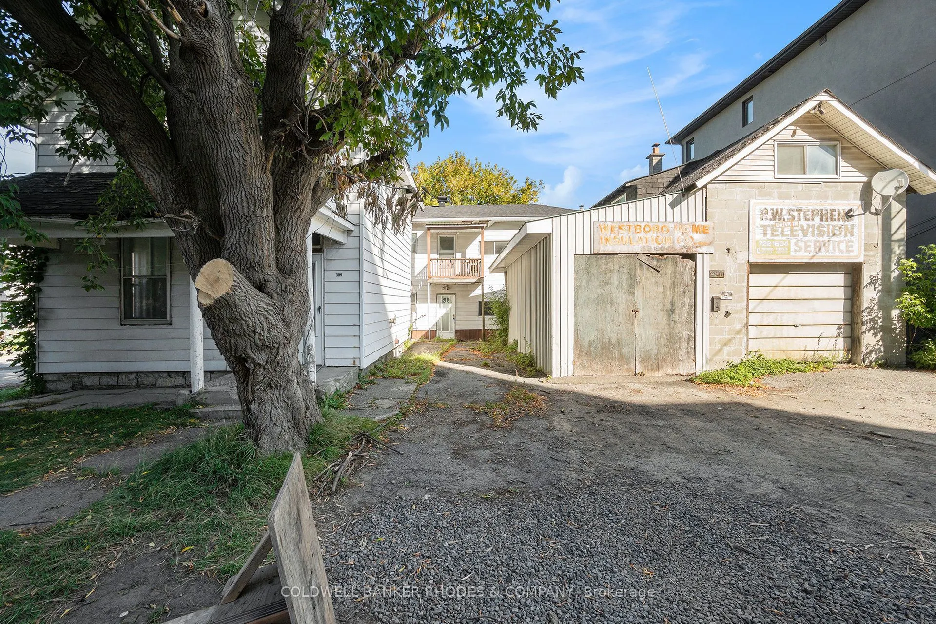 309 Picton Avenue