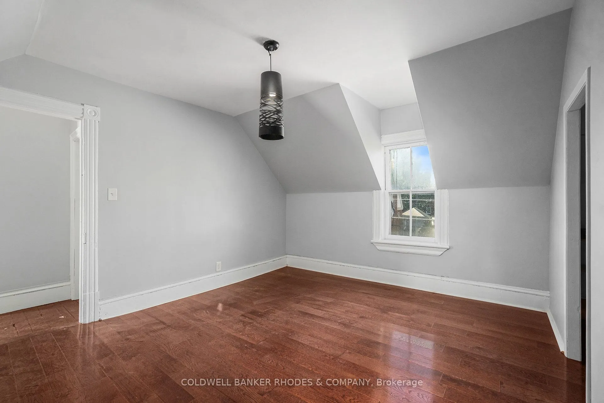 309 Picton Avenue