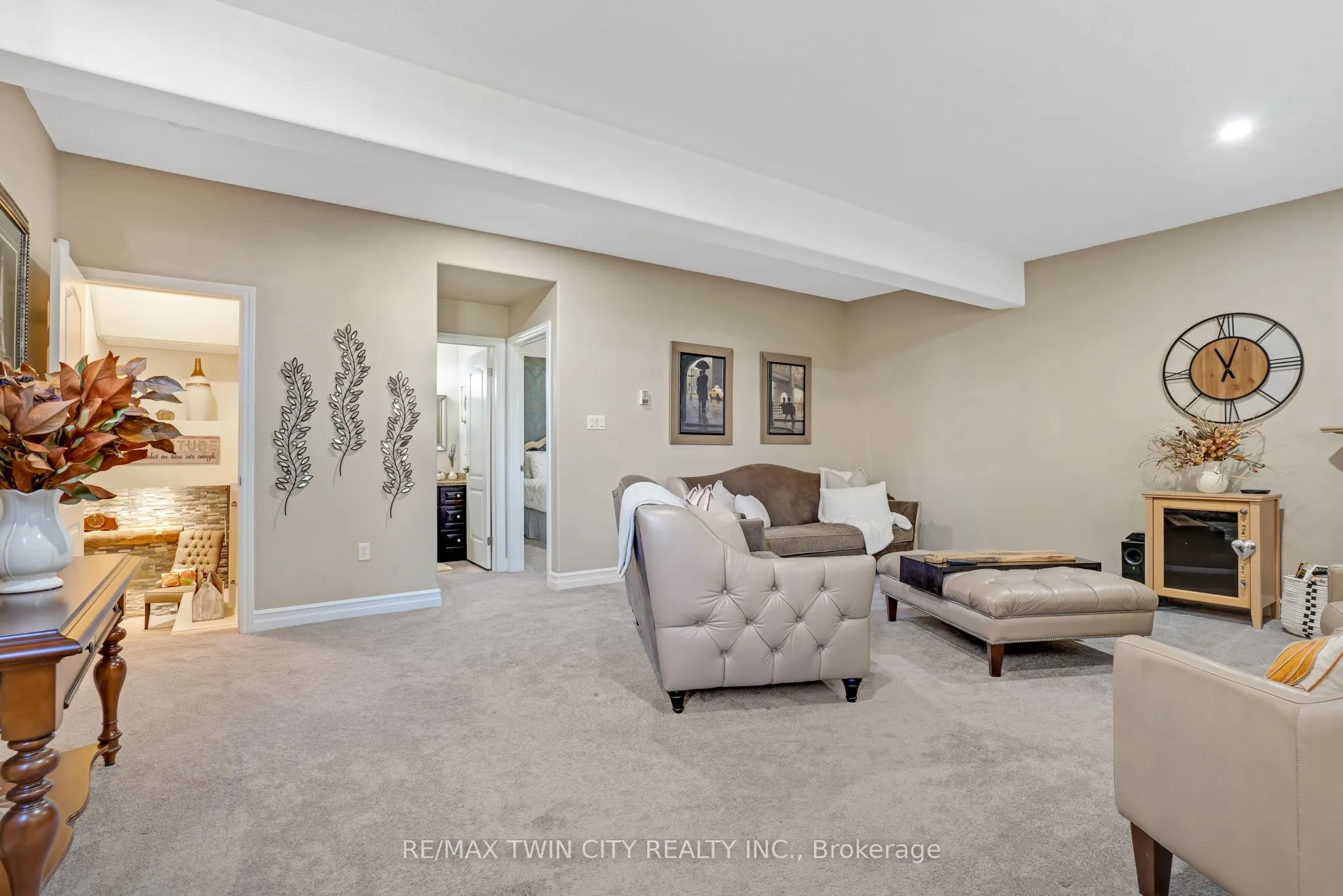 43 MacDonald Crescent