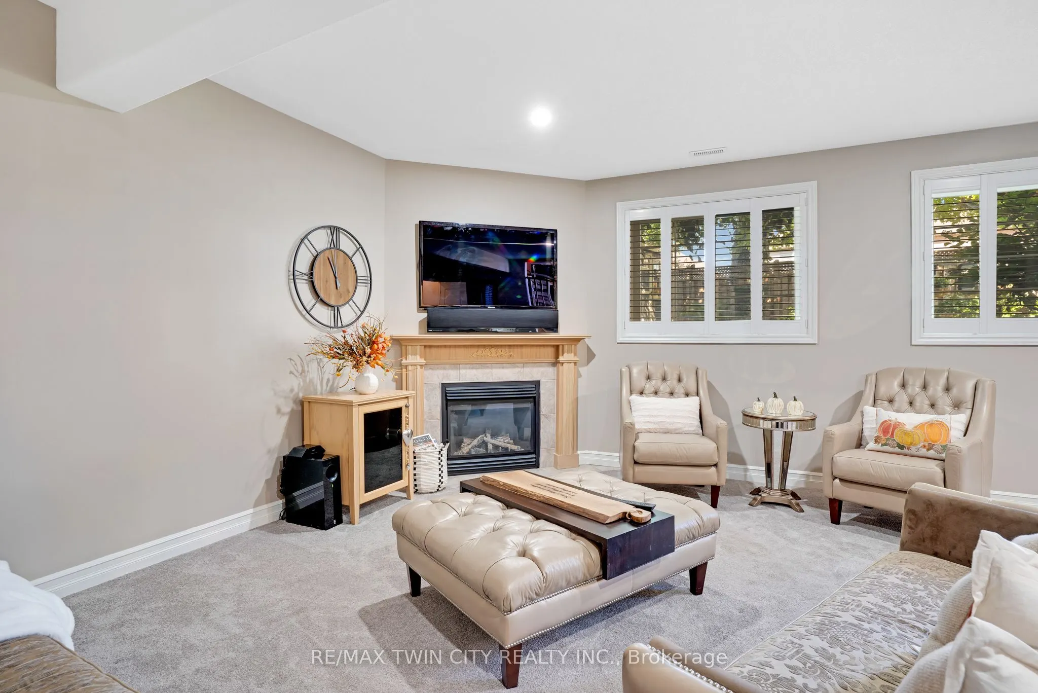 43 MacDonald Crescent