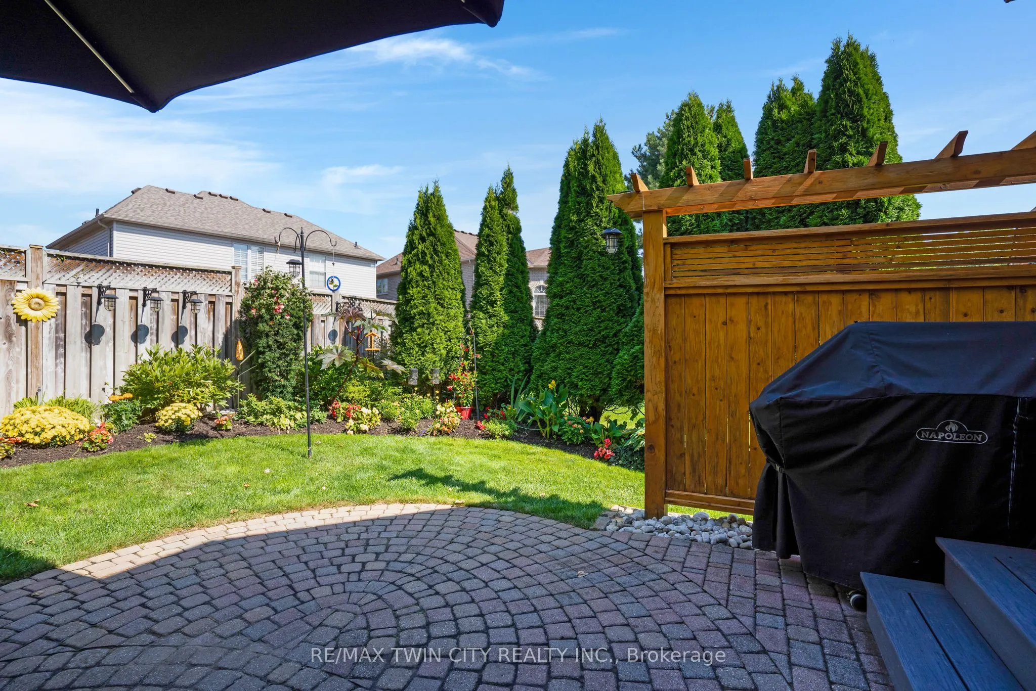 43 MacDonald Crescent