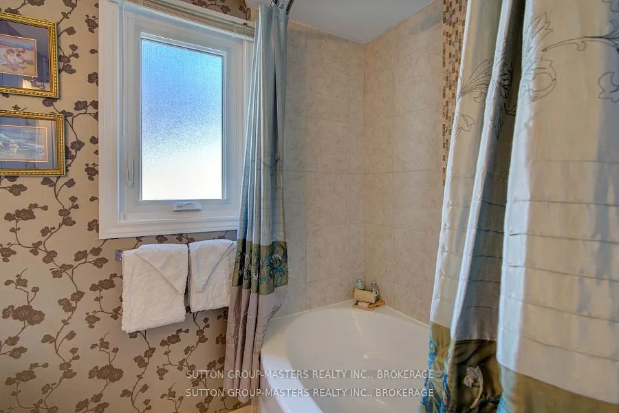 47 Bayshore Drive