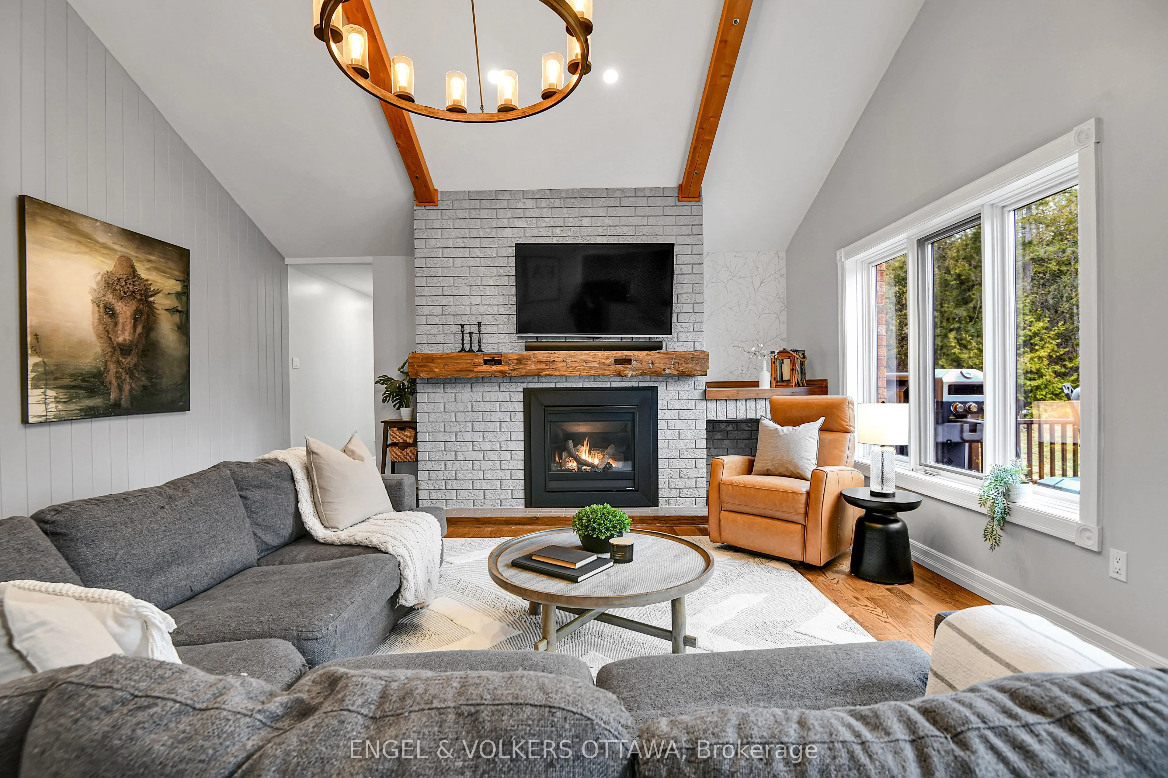 102 Delaney Drive