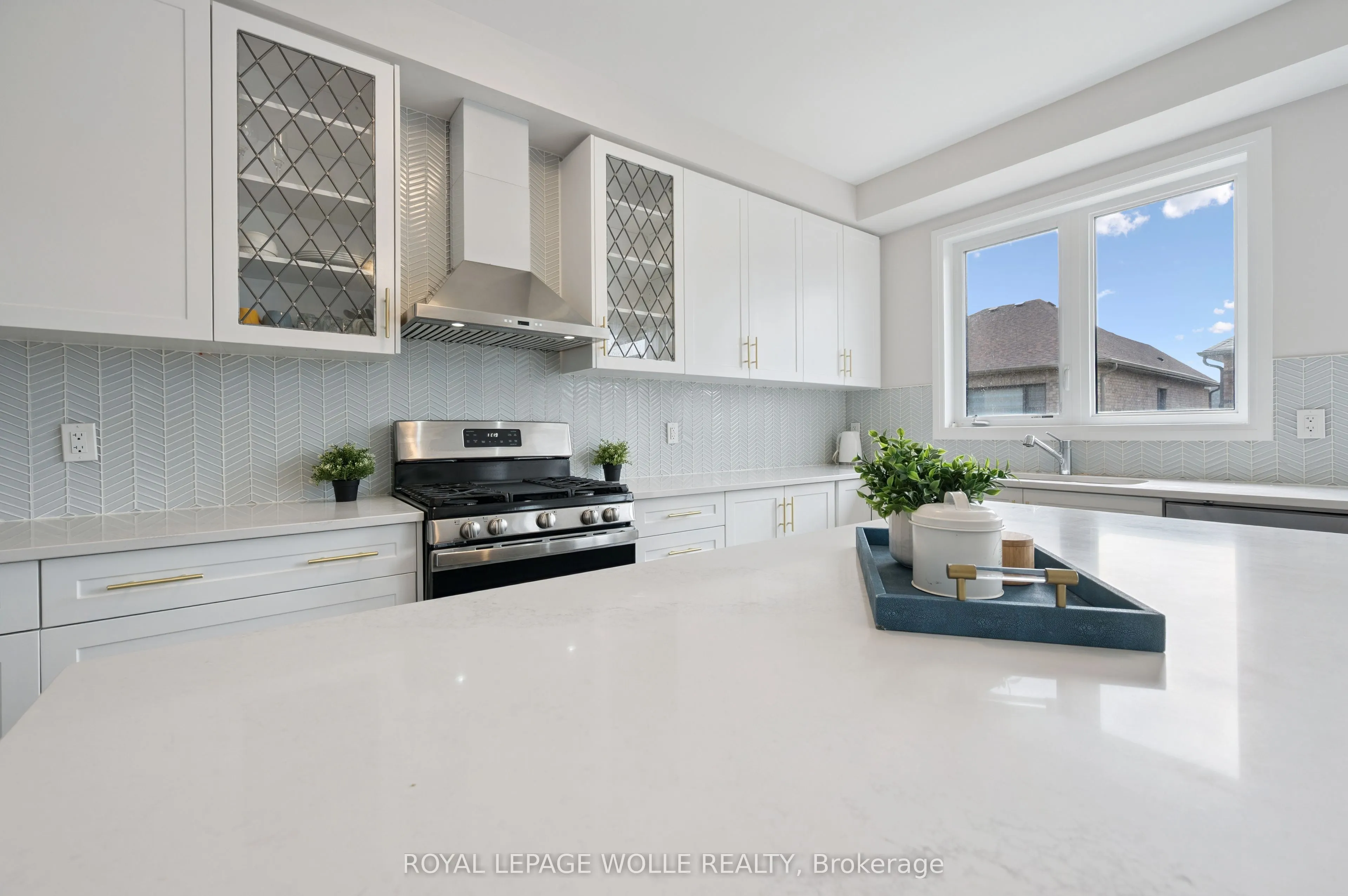 445 Robert Woolner Street
