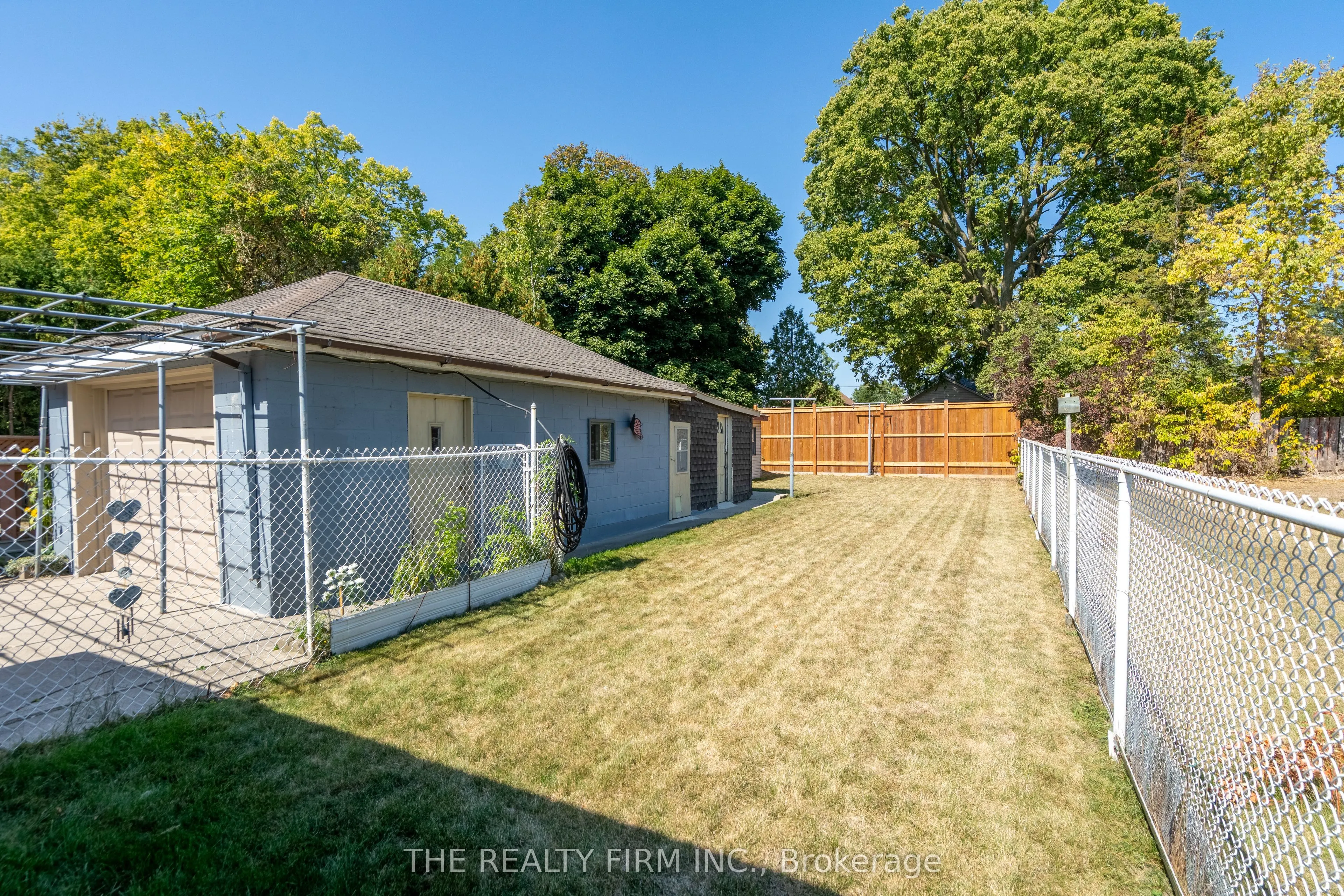 1118 Trafalgar Street