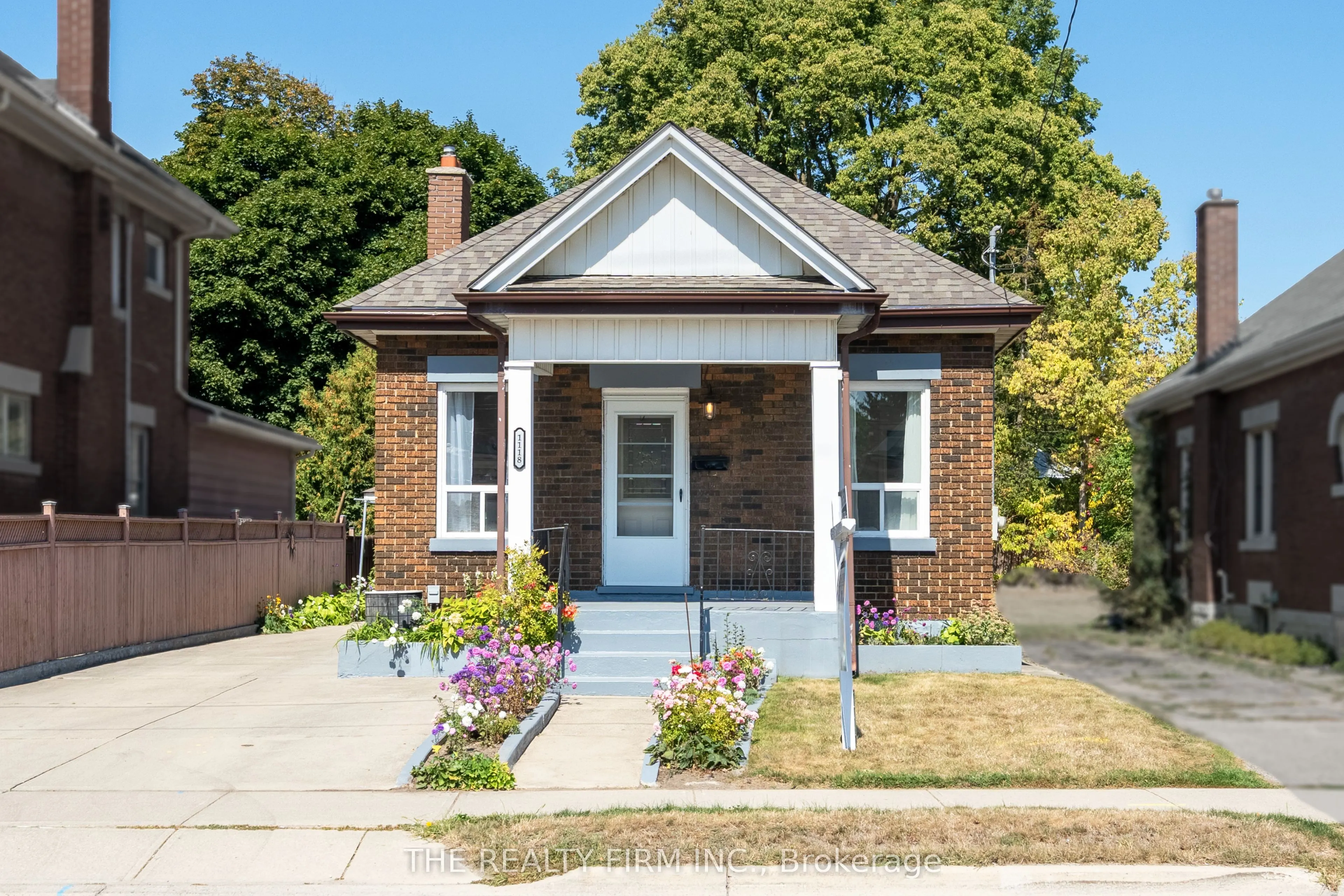 1118 Trafalgar Street
