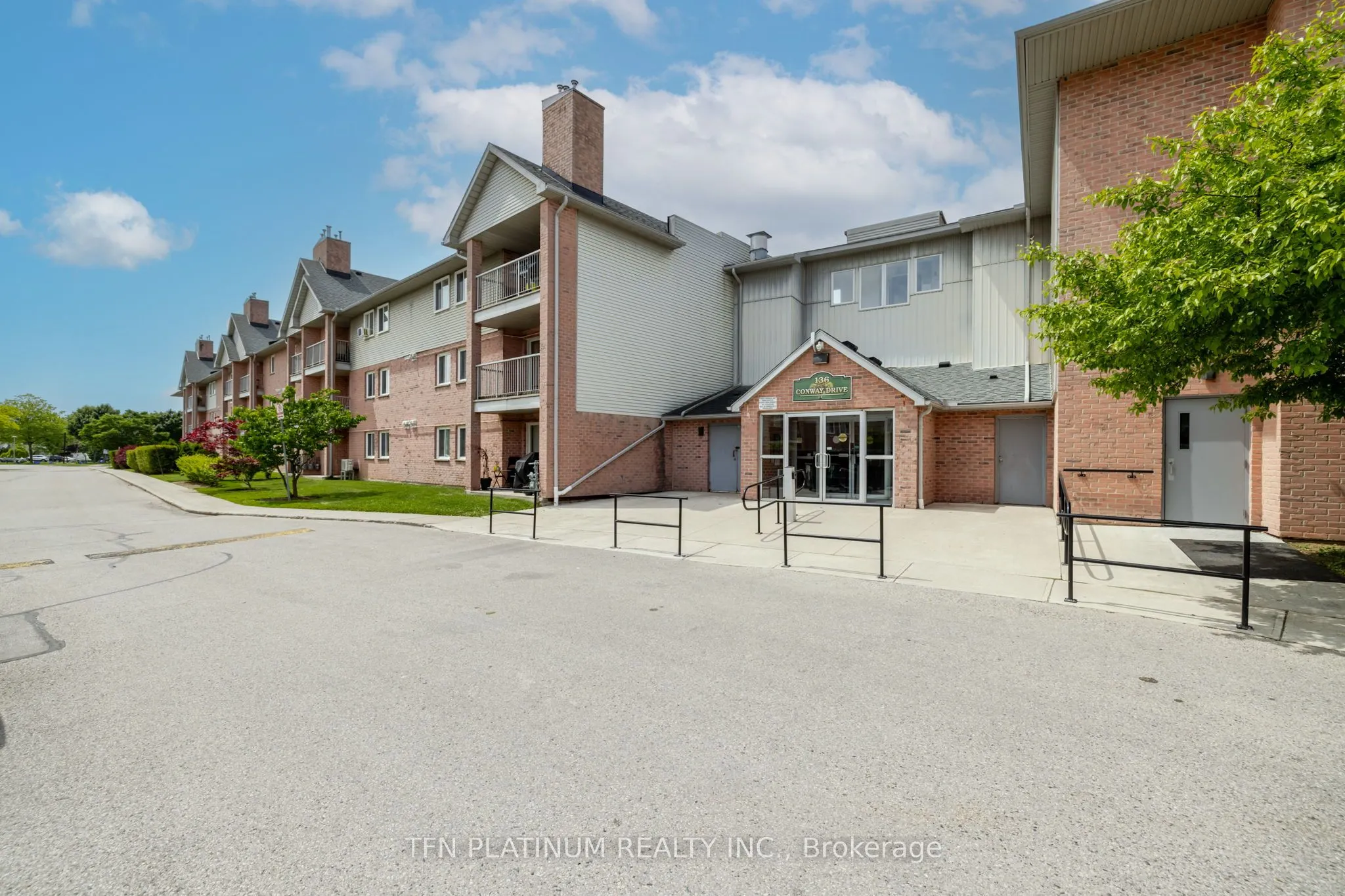136 Conway Drive, #82