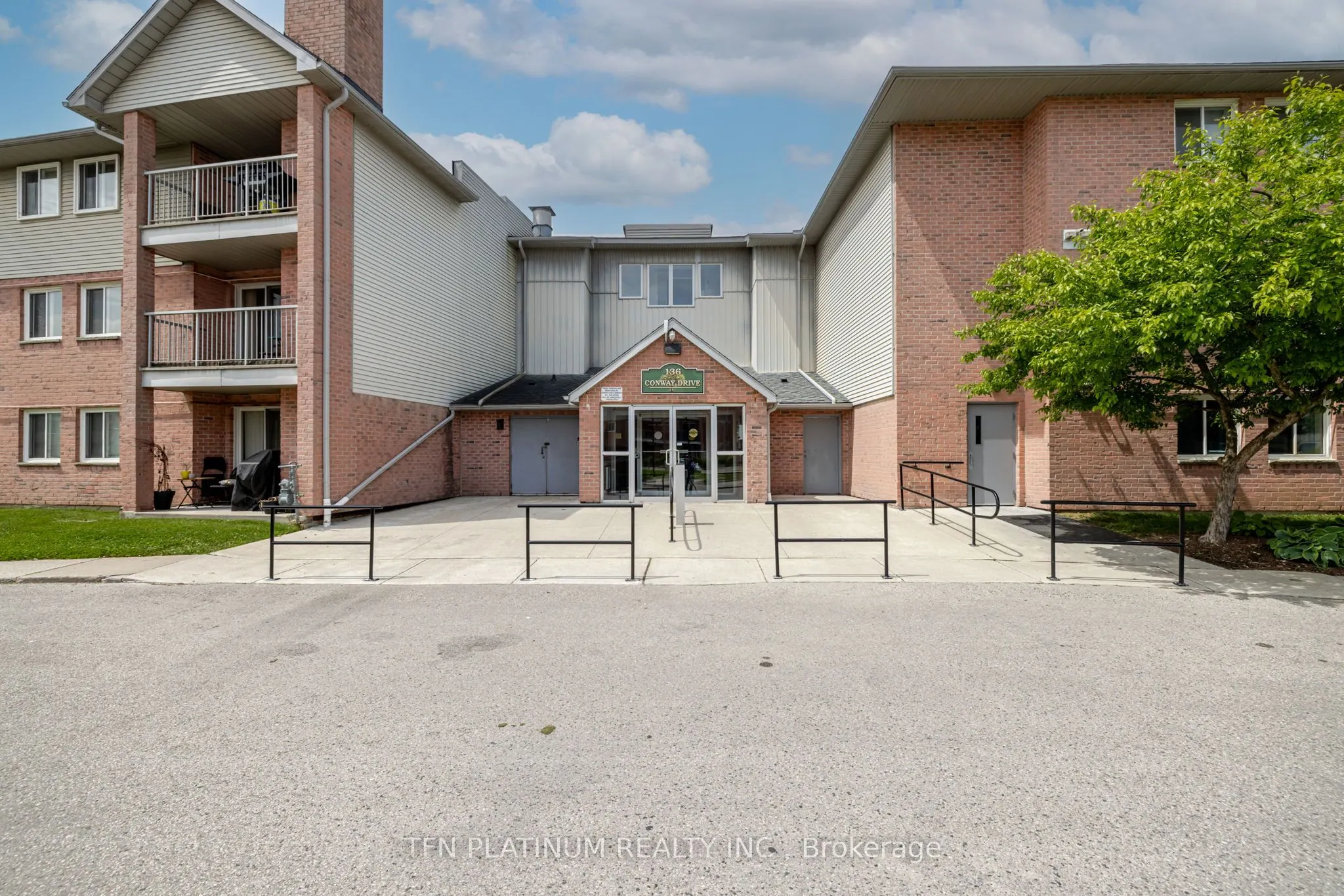 136 Conway Drive, #82