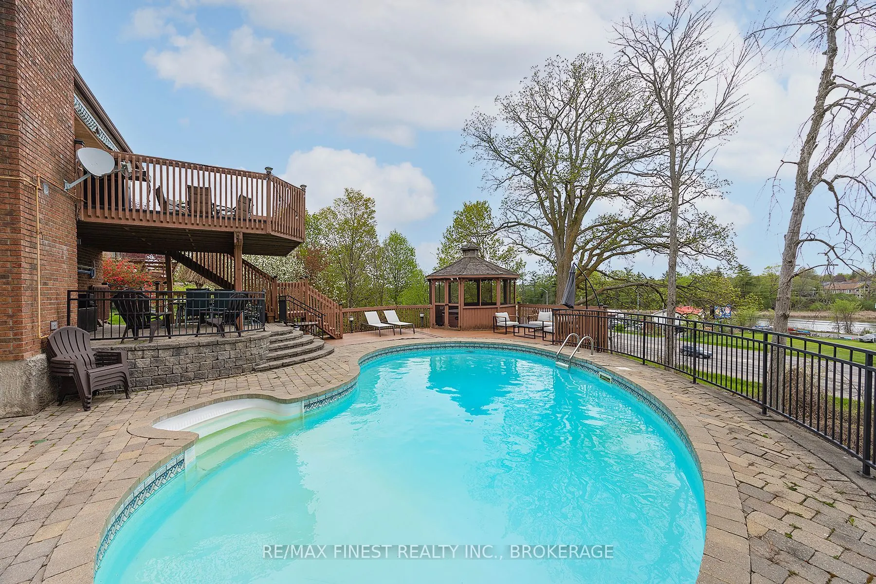 593 Forest Hill Drive