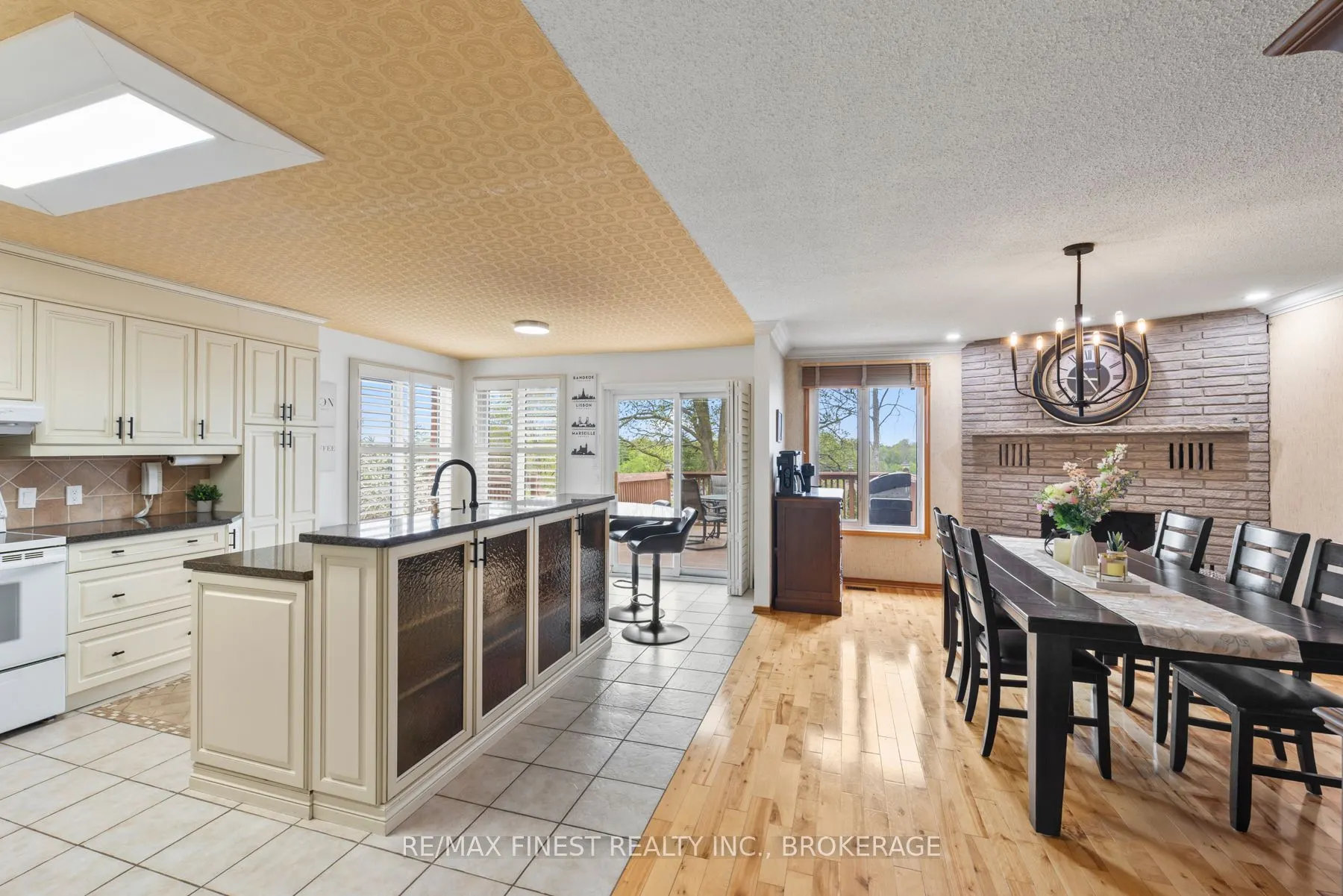 593 Forest Hill Drive