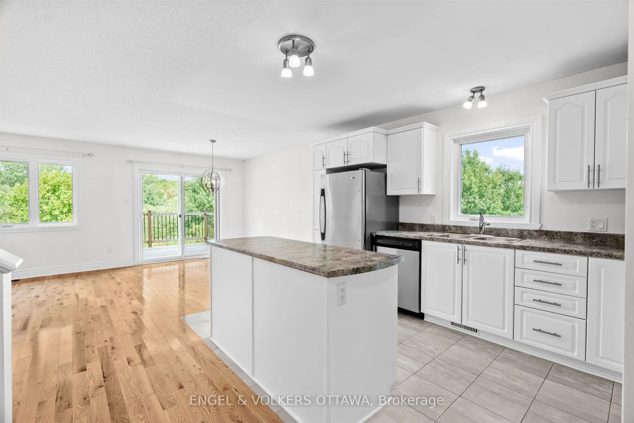 2269 Marble Crescent