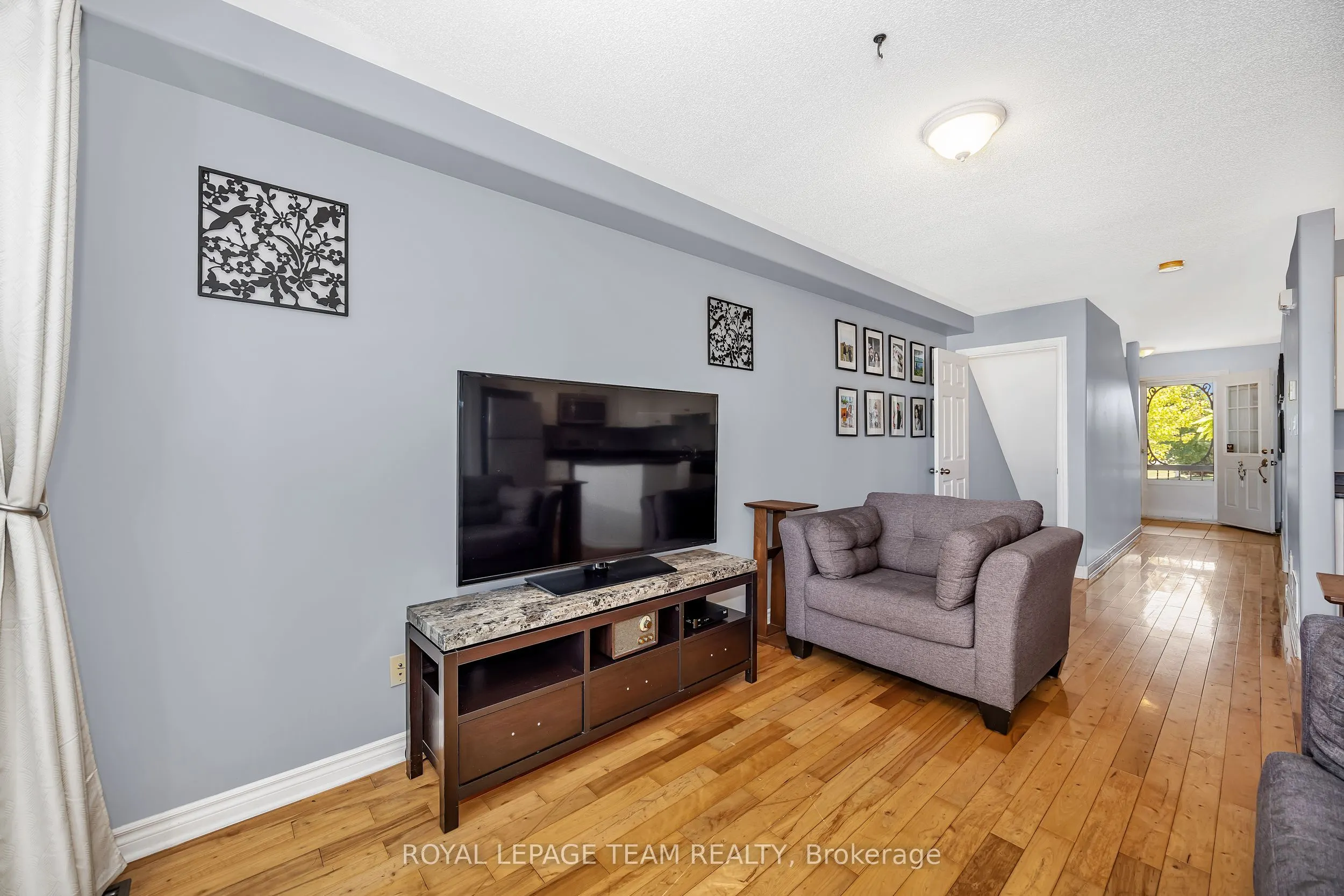111 Raina Way
