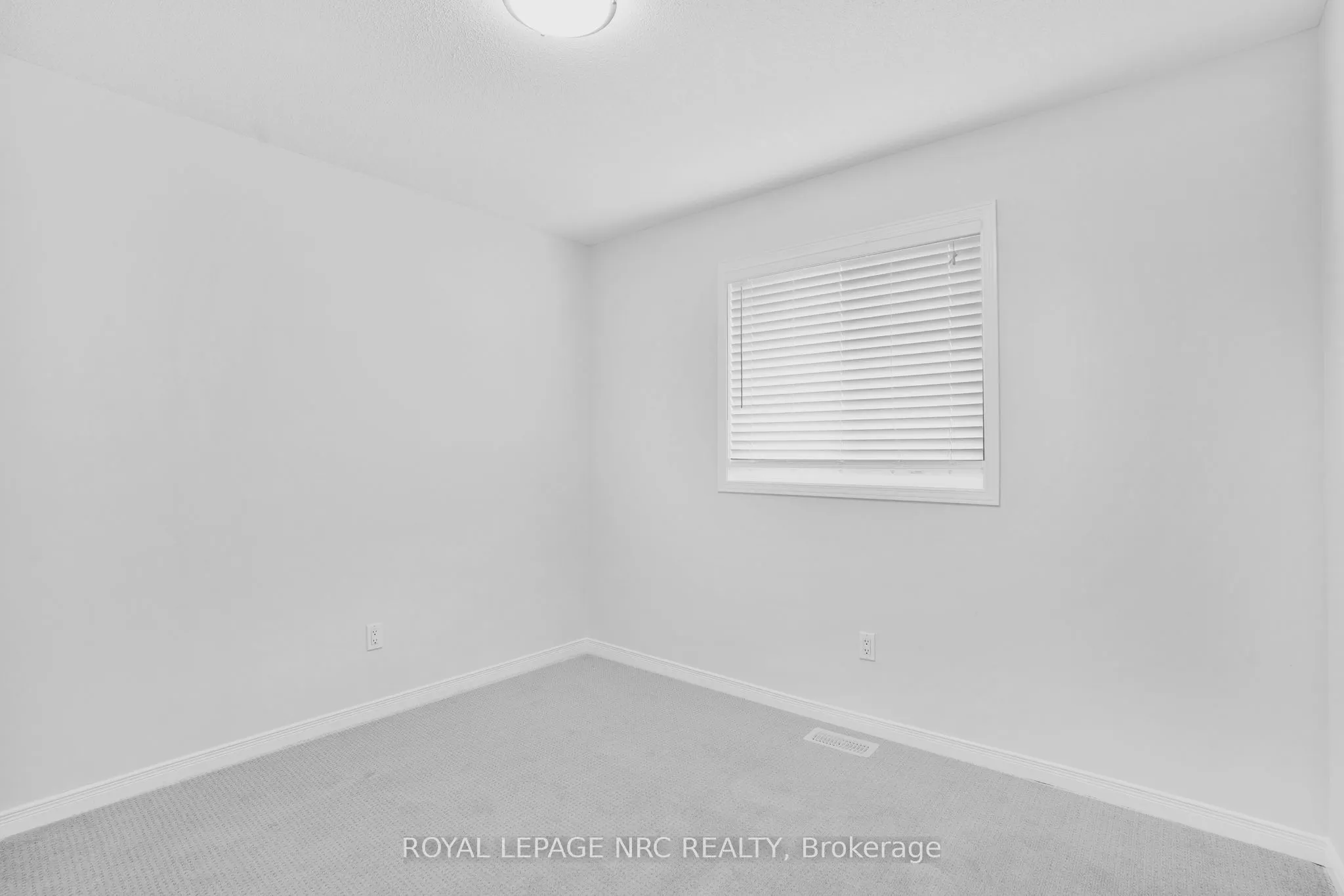 11 Meadow Wood Crescent, #Upper