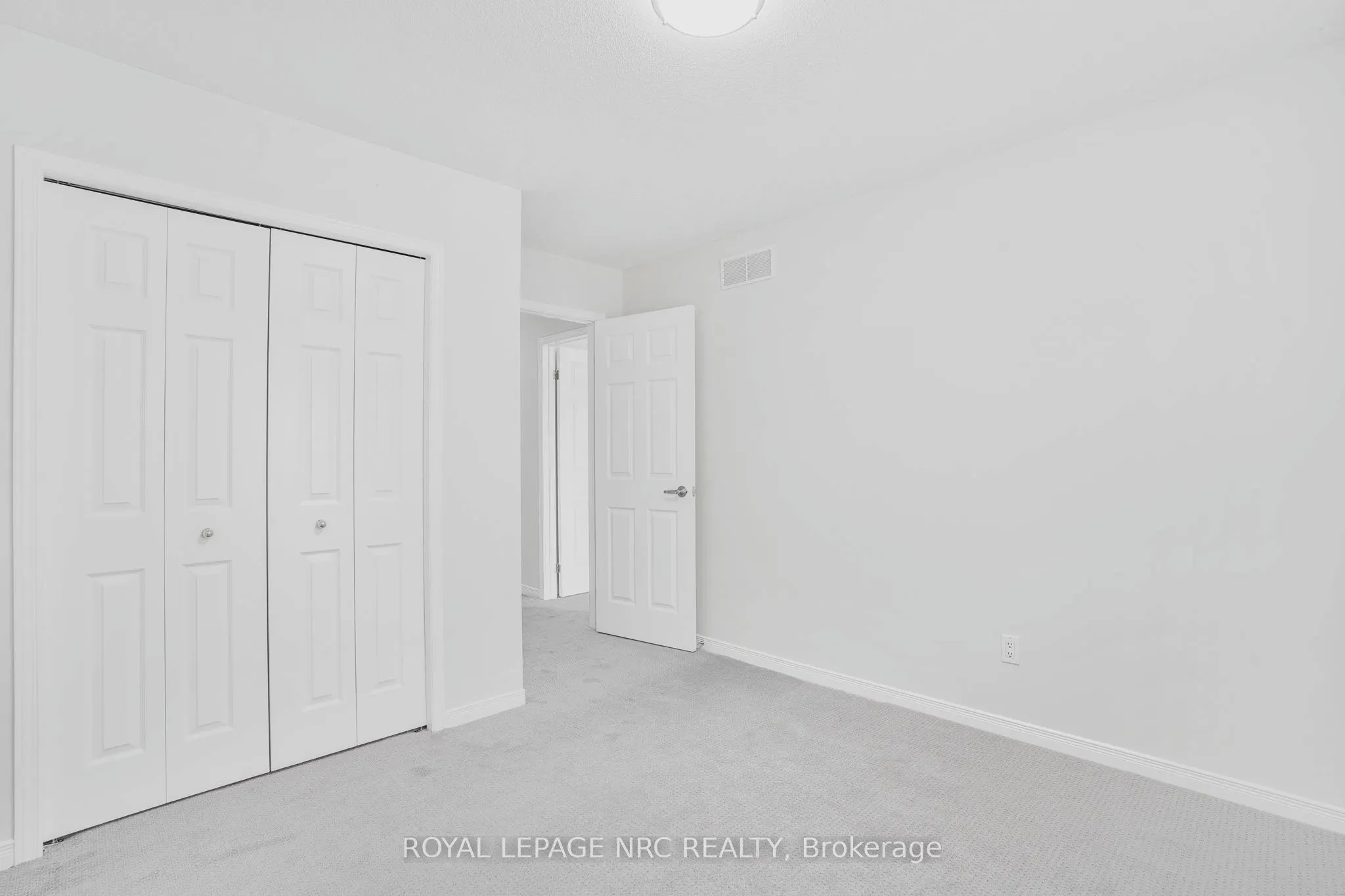 11 Meadow Wood Crescent, #Upper