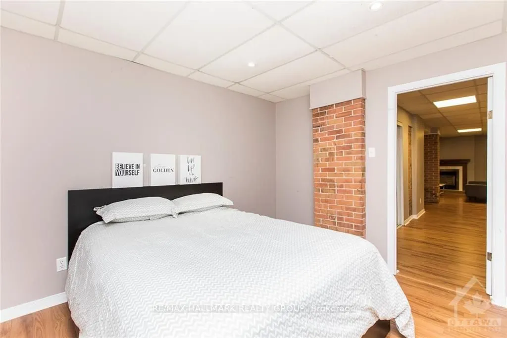132 Flora Street W, #1