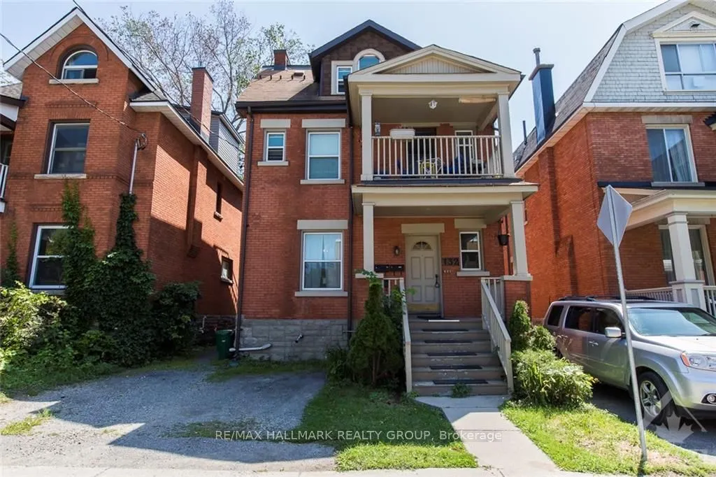 132 Flora Street W, #1