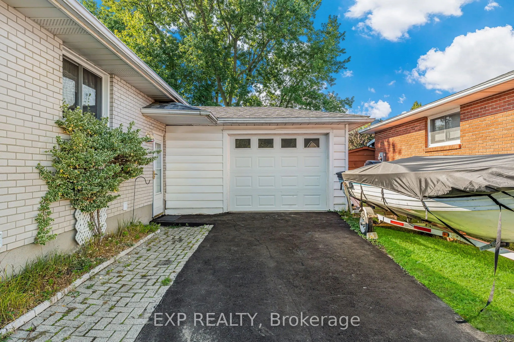 27 Locke Avenue