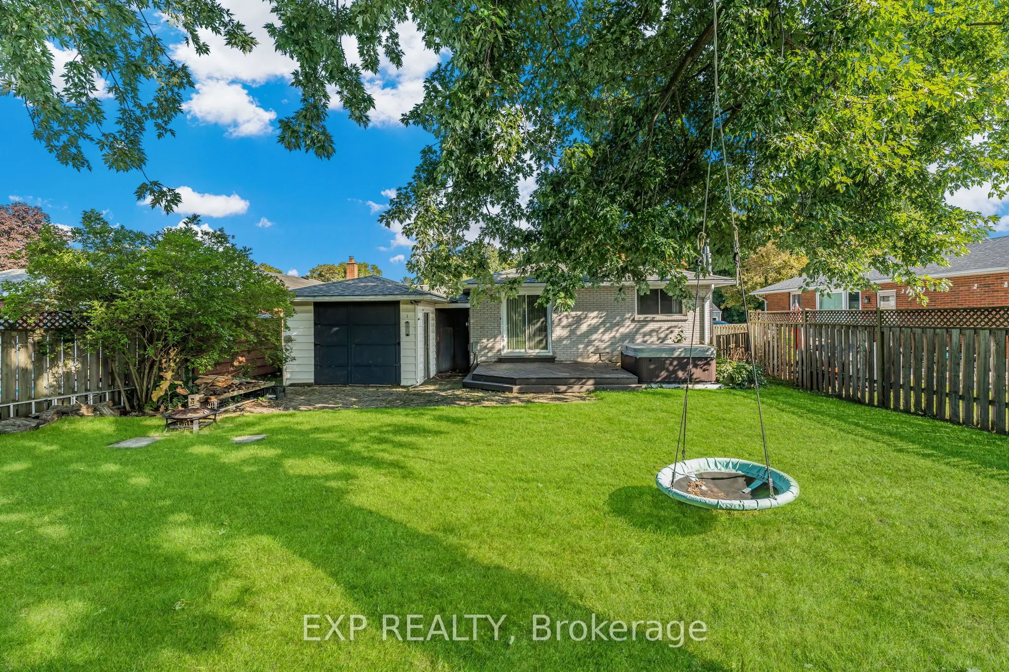 27 Locke Avenue