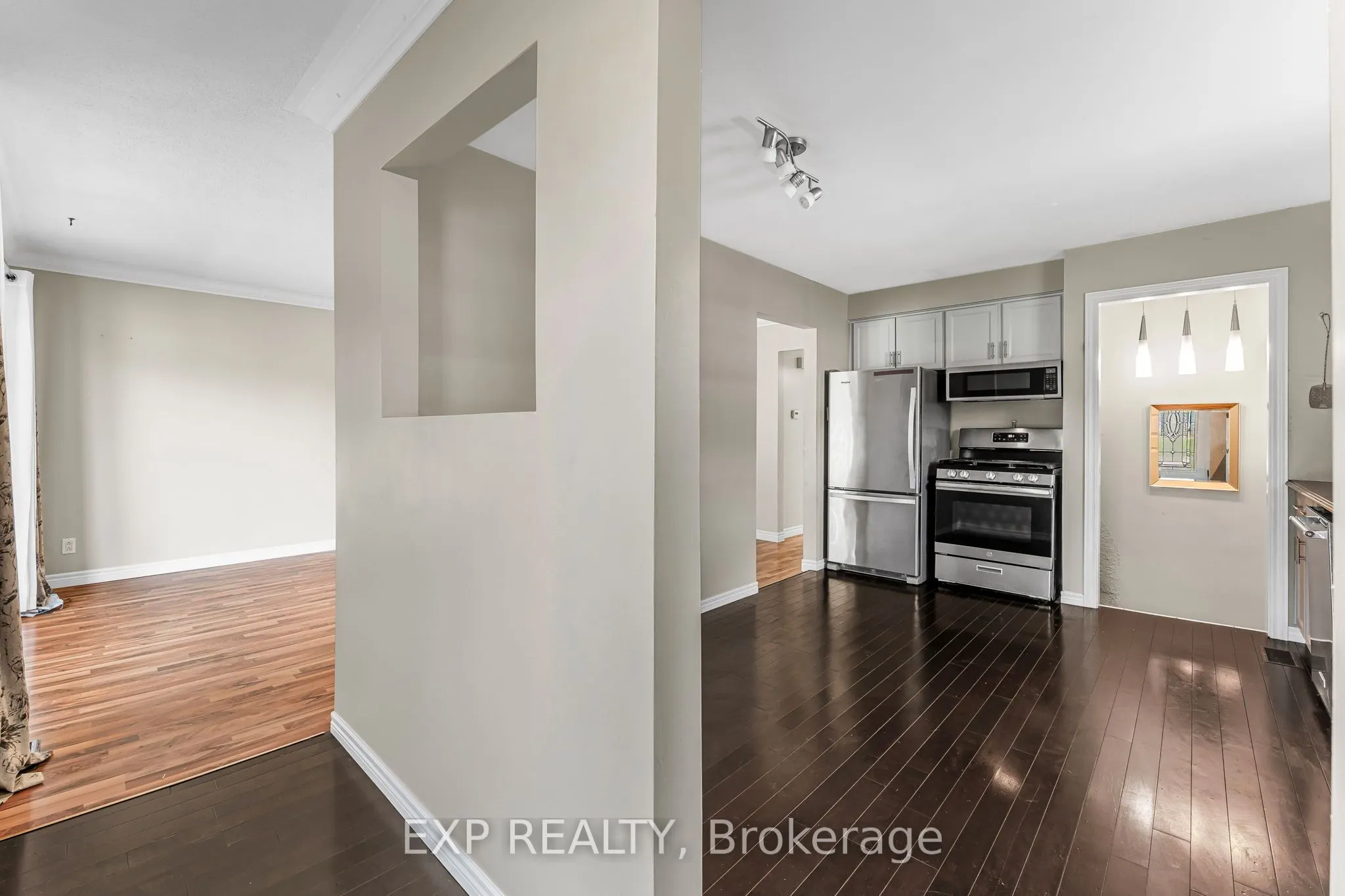 27 Locke Avenue