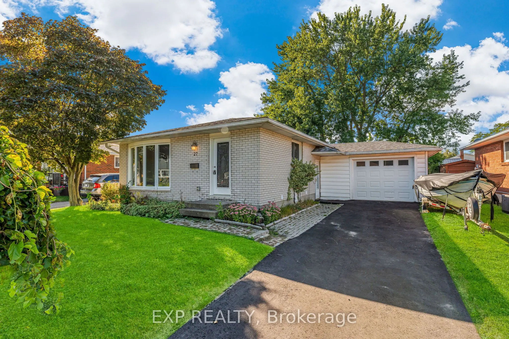 27 Locke Avenue