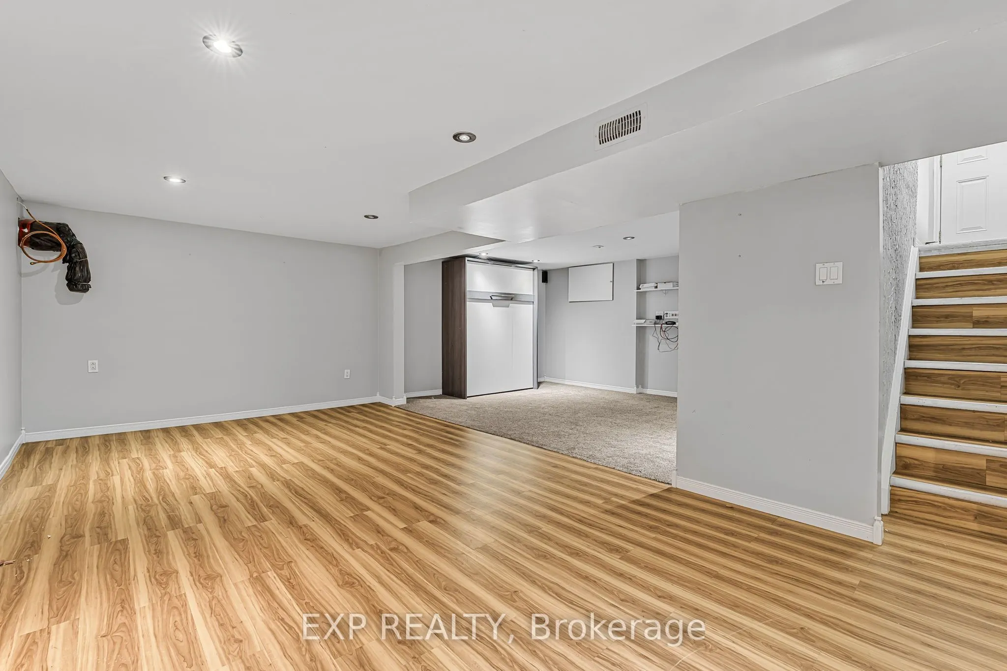27 Locke Avenue