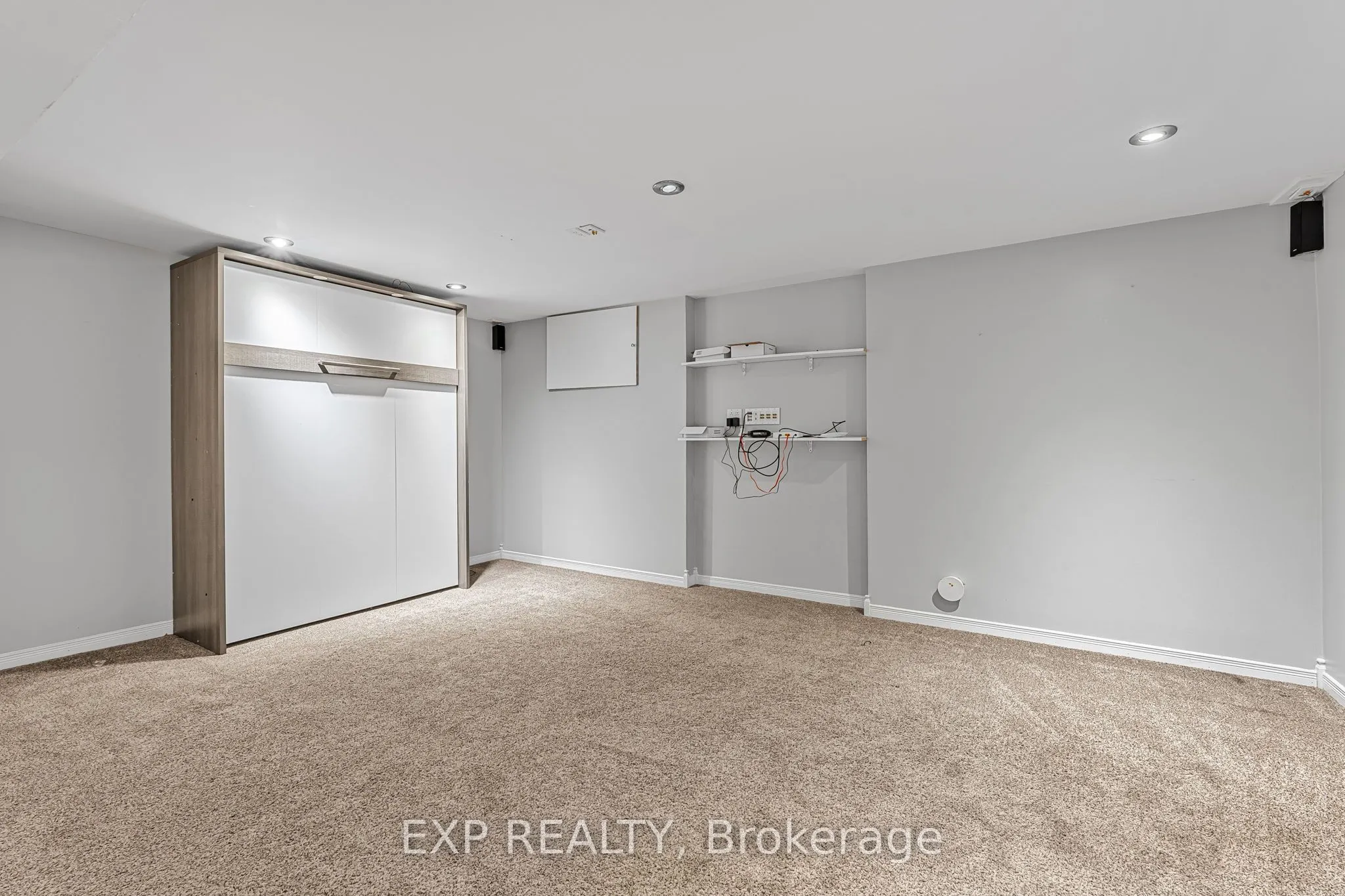 27 Locke Avenue