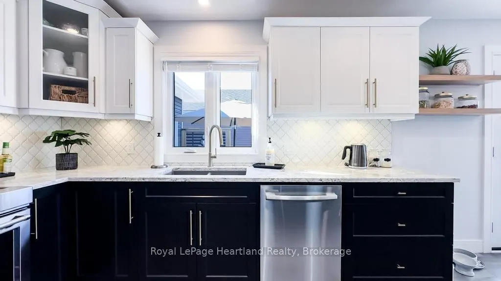 14 BLUE Boulevard