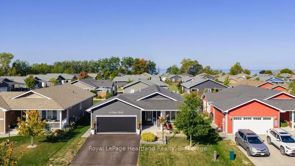 14 BLUE Boulevard