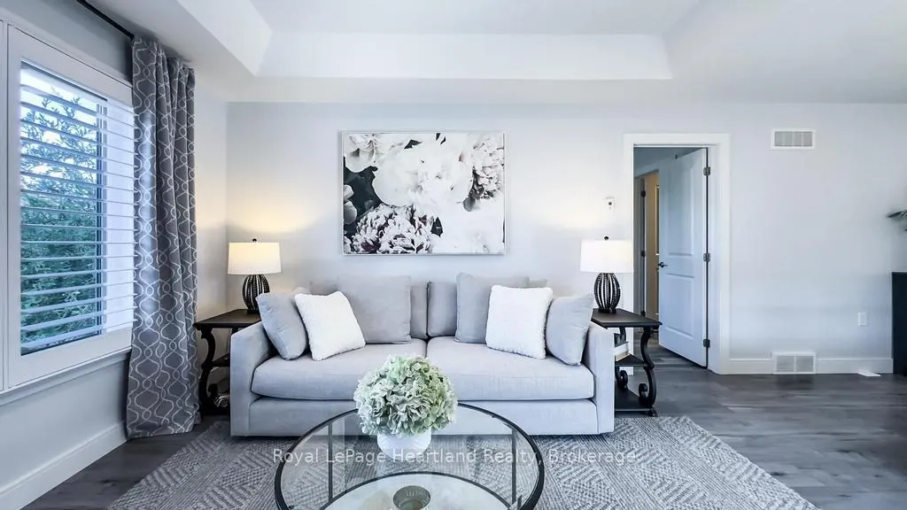 14 BLUE Boulevard