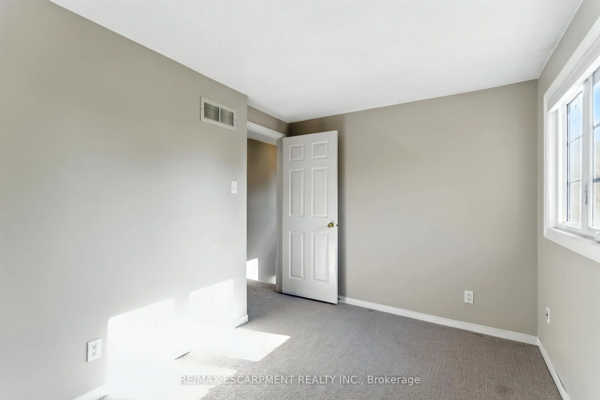 79 Braeheid Avenue, #18