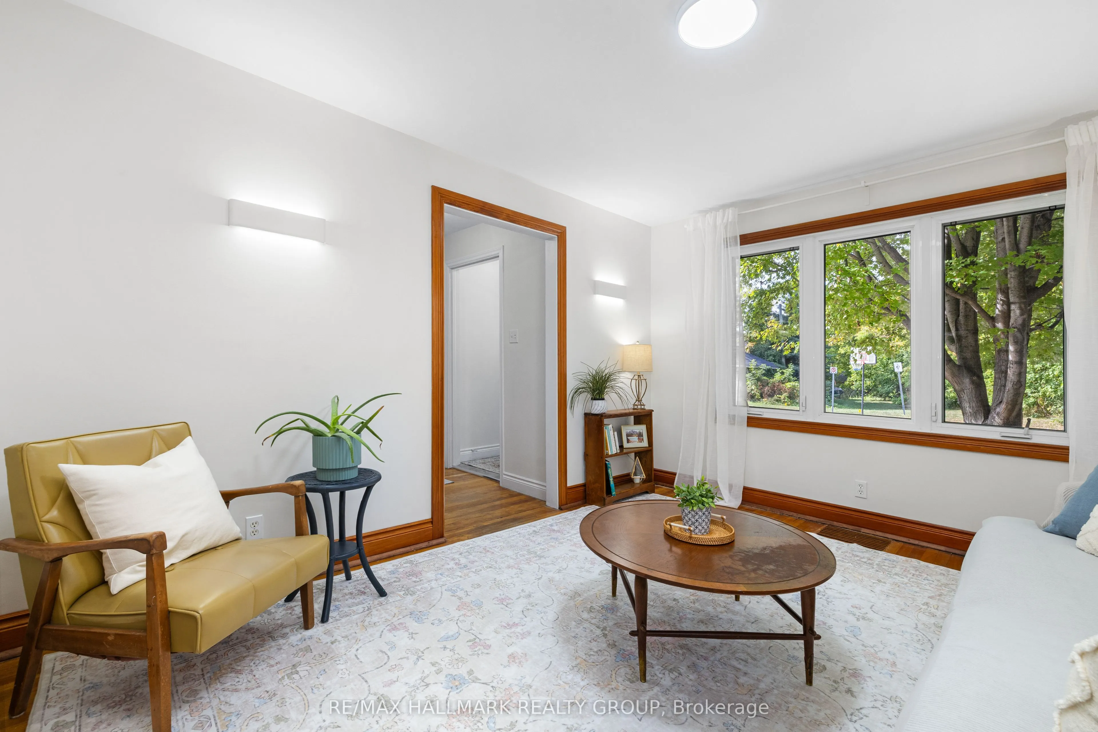 337 Hinton Avenue S
