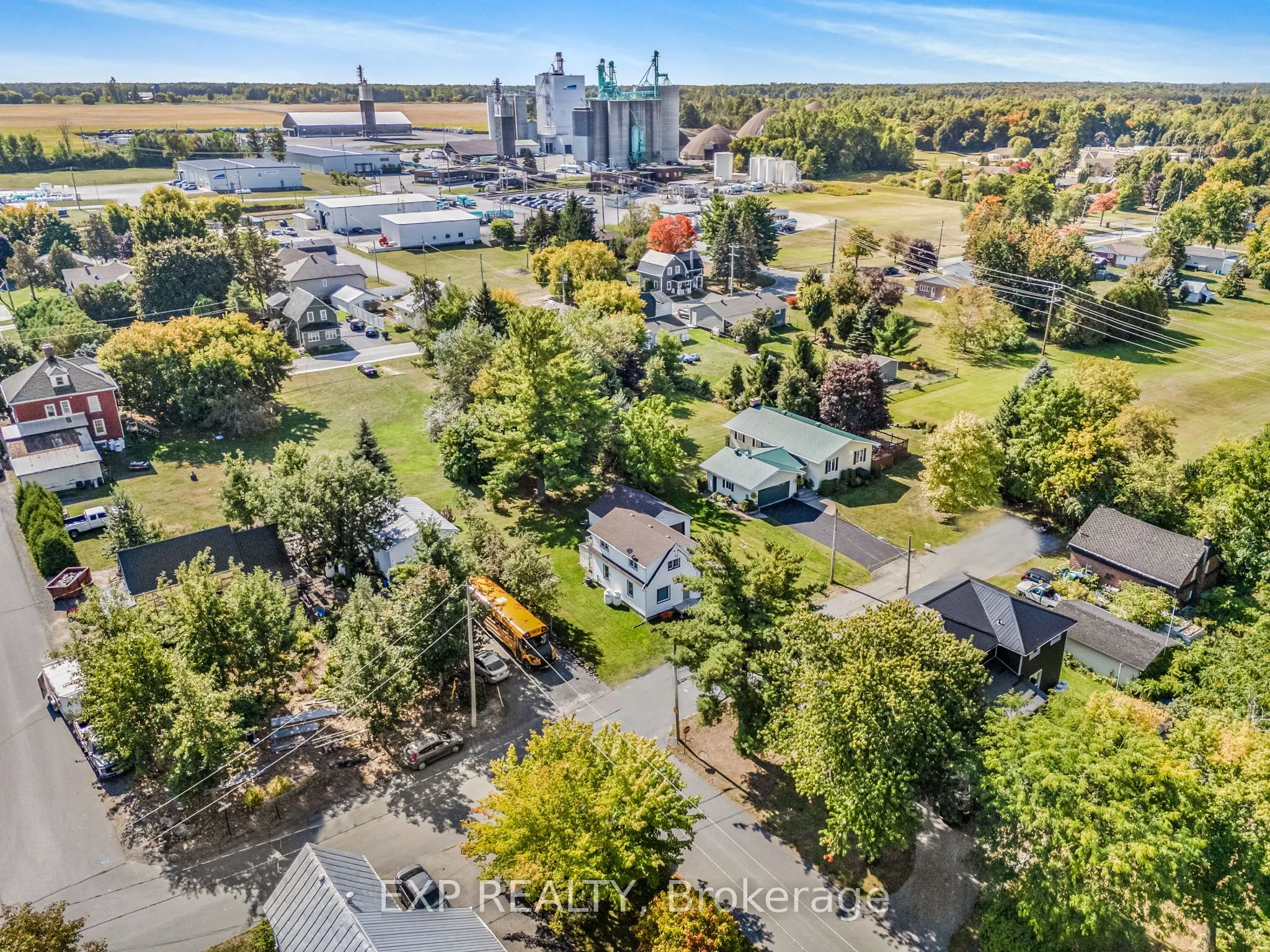 26 Alexander Street W