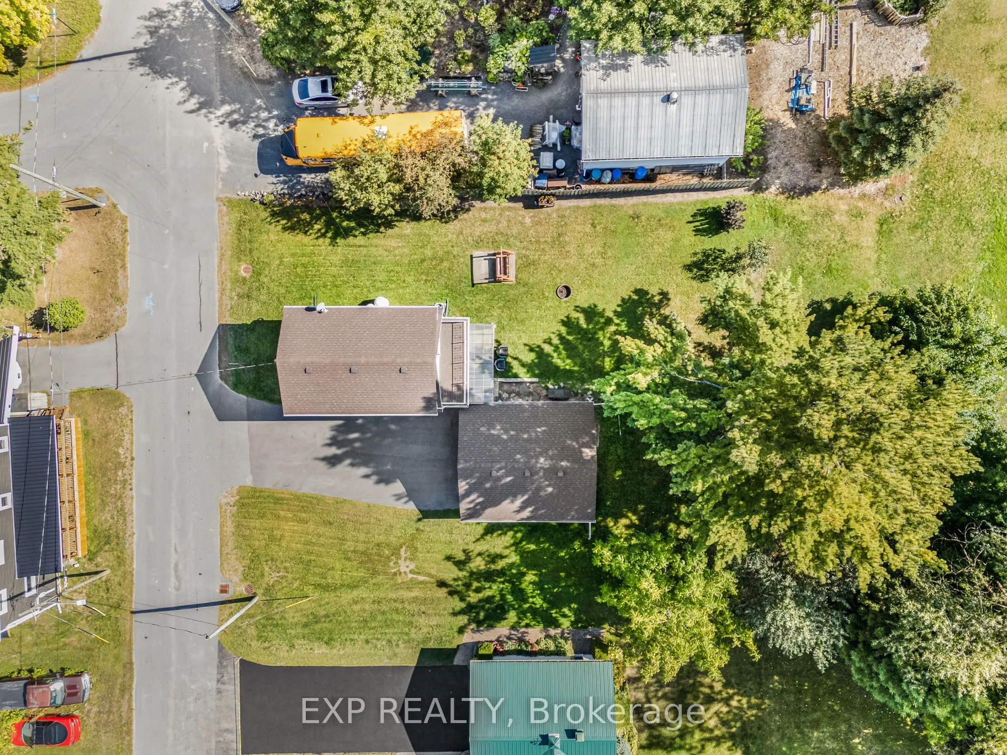 26 Alexander Street W