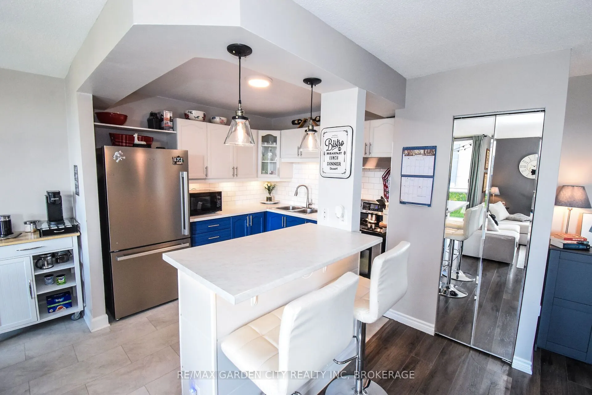 75 Glenburn Court, #811