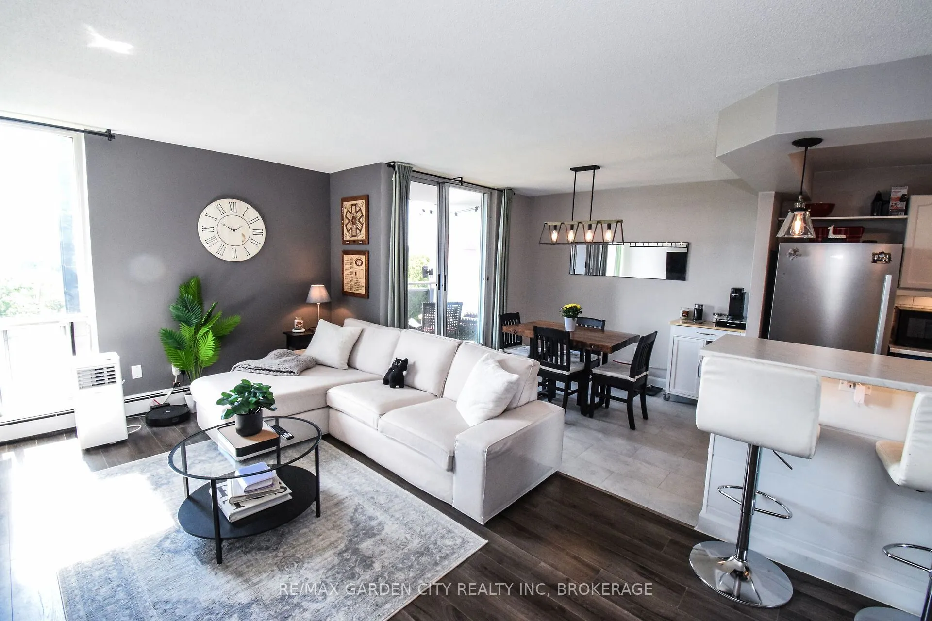 75 Glenburn Court, #811