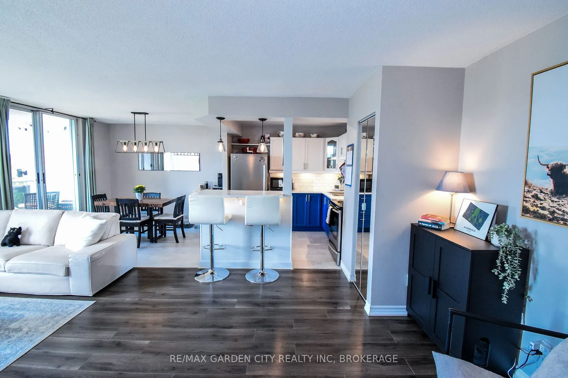75 Glenburn Court, #811